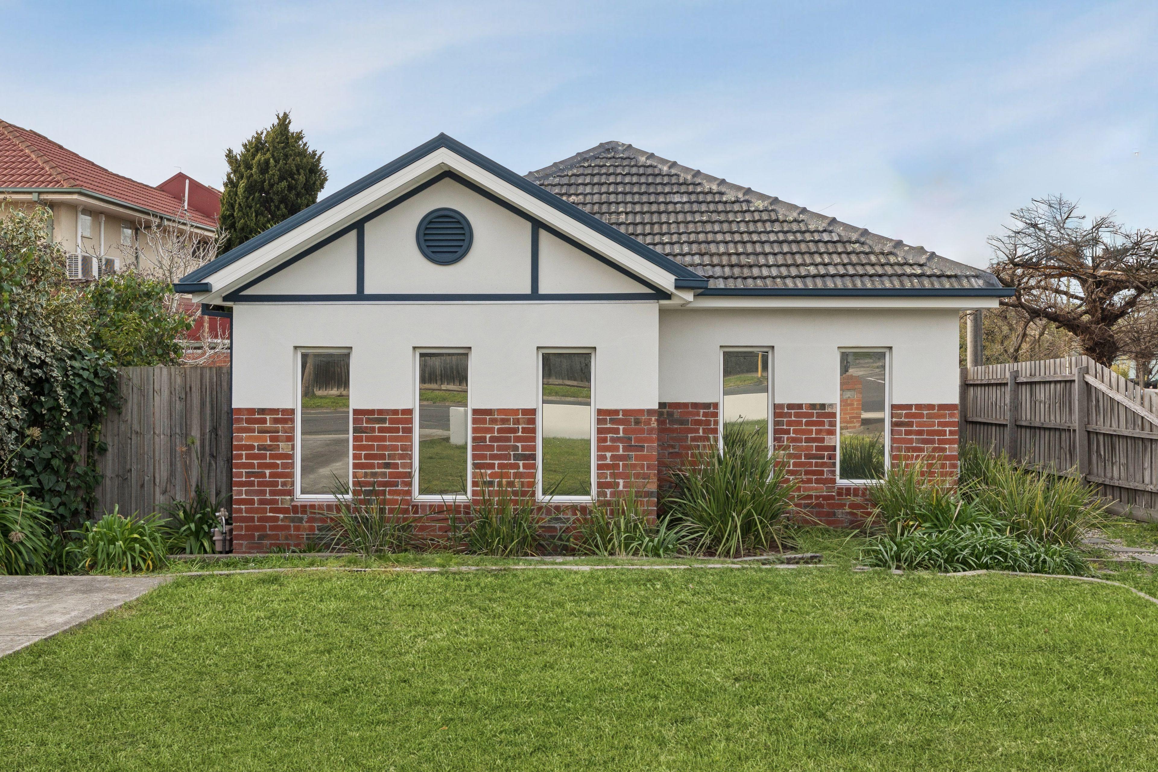 Prop-GPT: House: VIC Preston, VIC 3072 Home For Sale