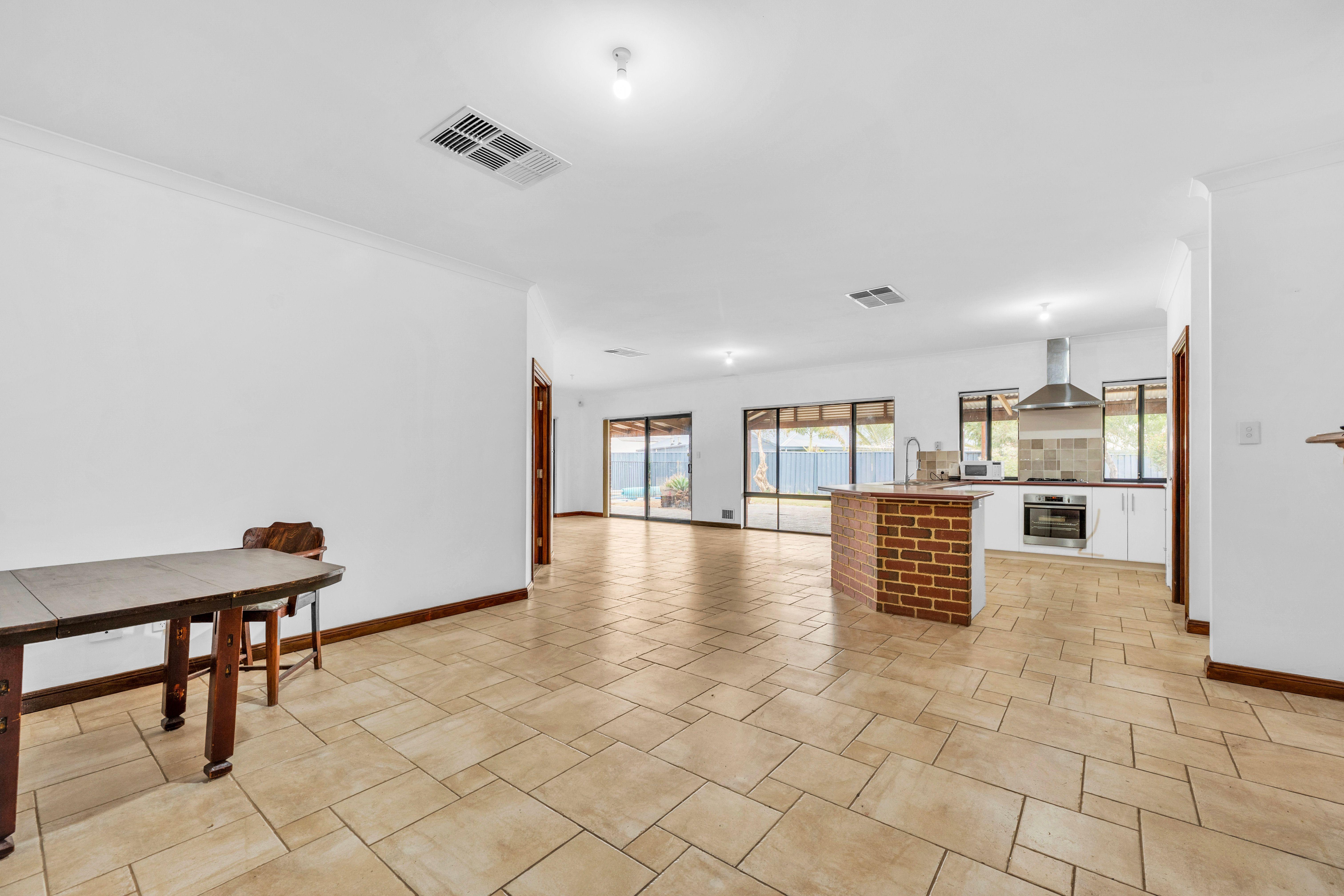 House for Sale: Strathalbyn, WA 6530, WA, 6530