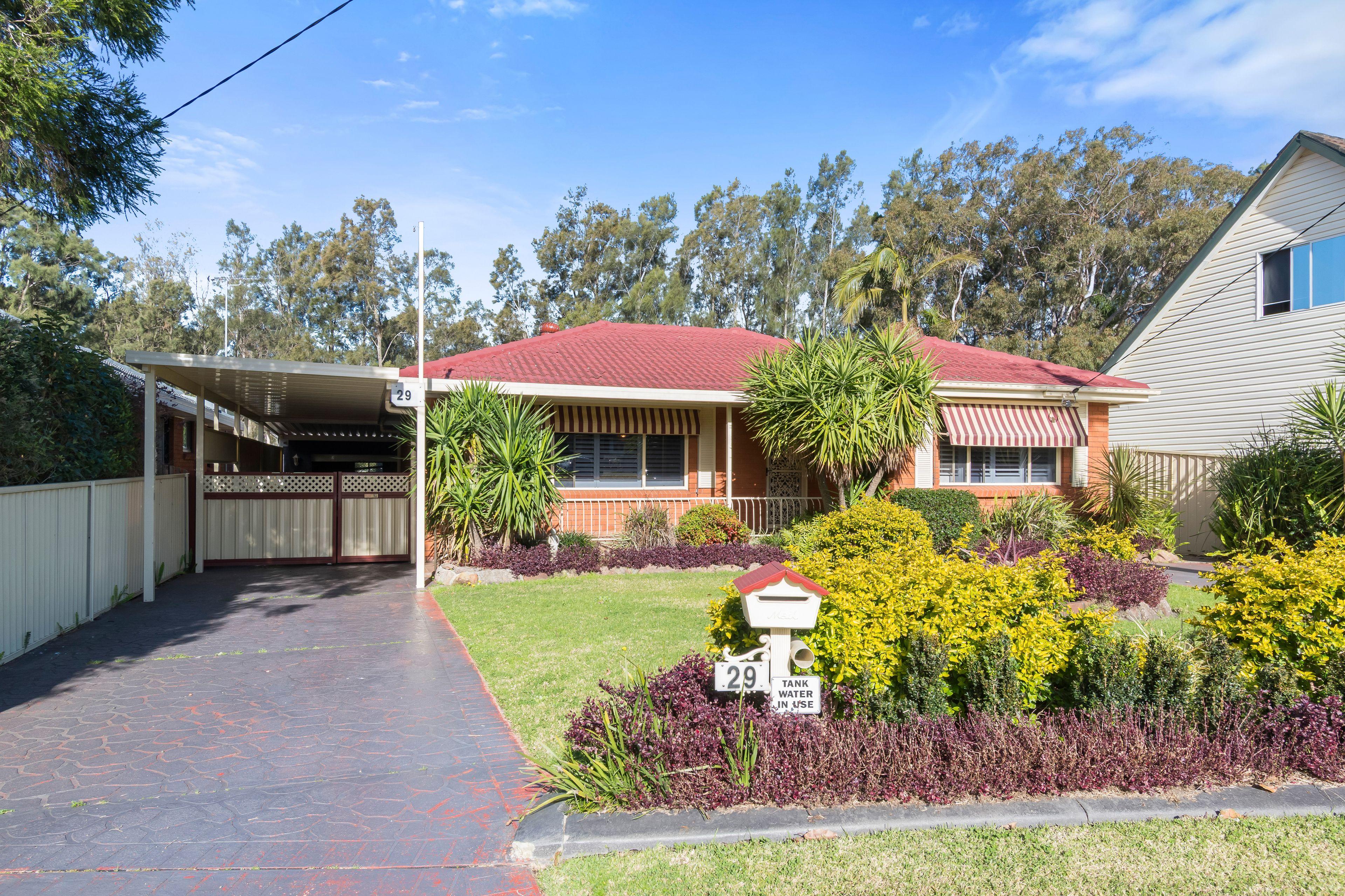 Prop-GPT: House: NSW Dapto, NSW 2530 Home For Sale