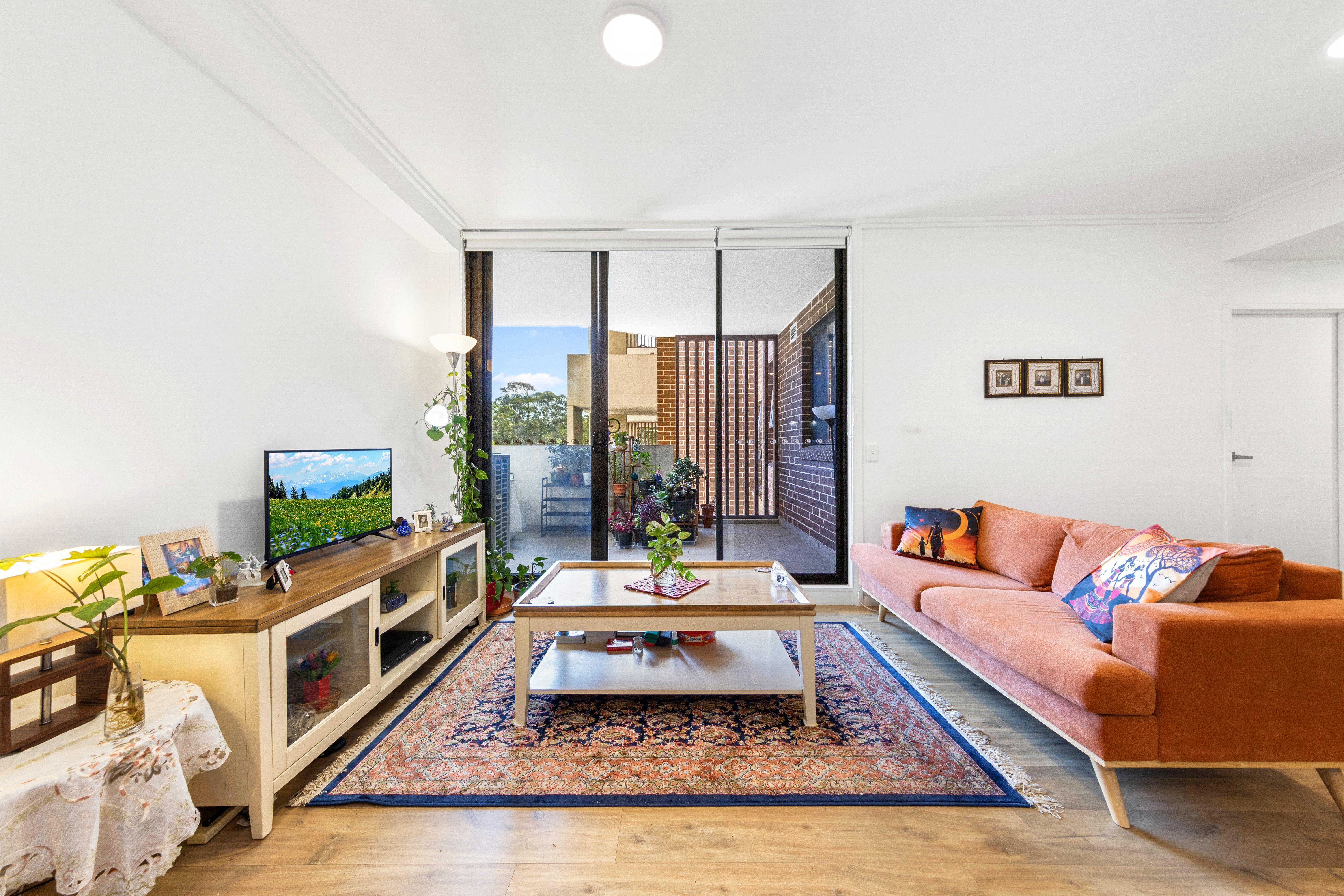 Prop-GPT: Apartment: NSW Rouse Hill, NSW 2155 Home For Sale