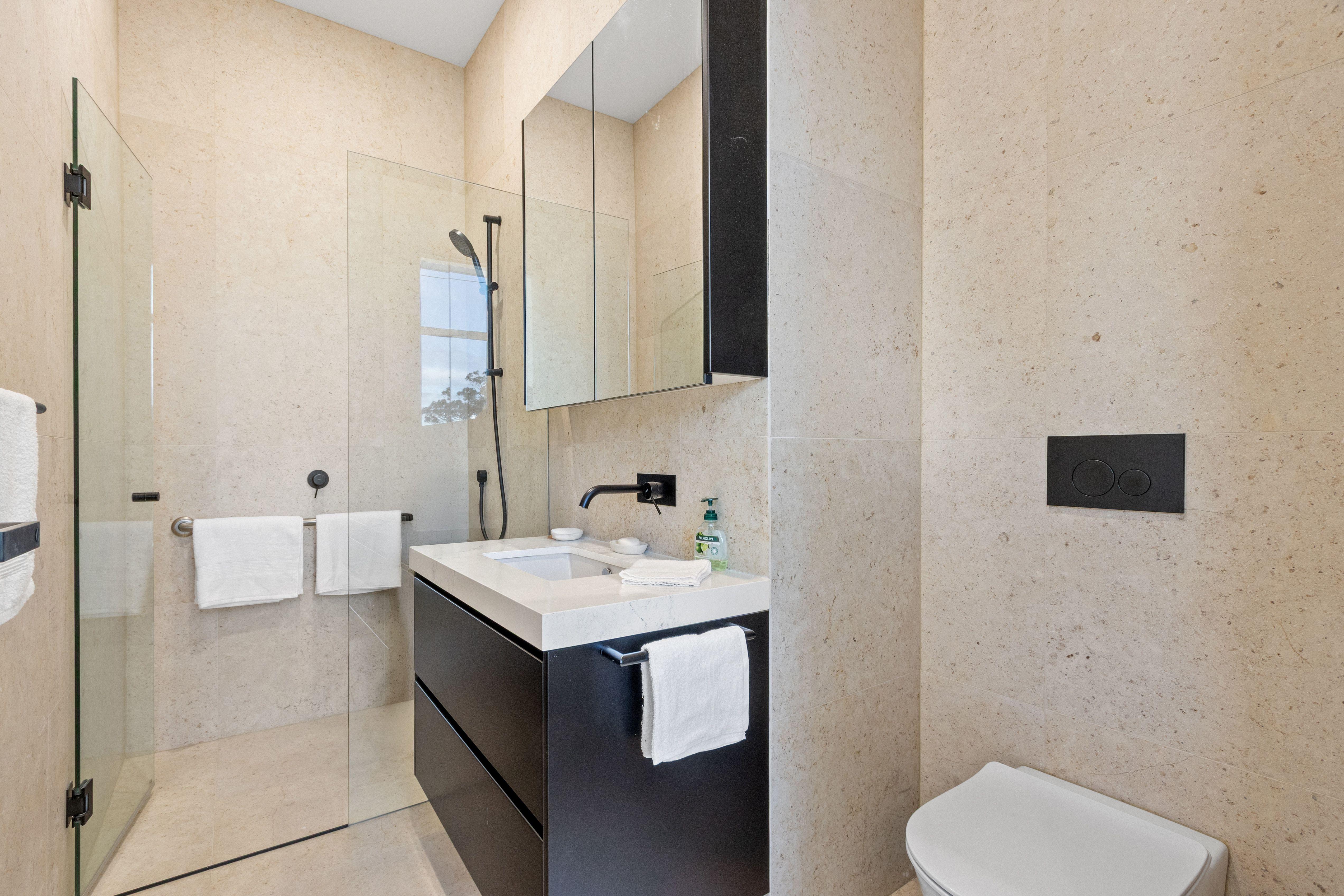 DuplexSemi-detached for Sale: Caringbah, NSW 2229, NSW, 2229