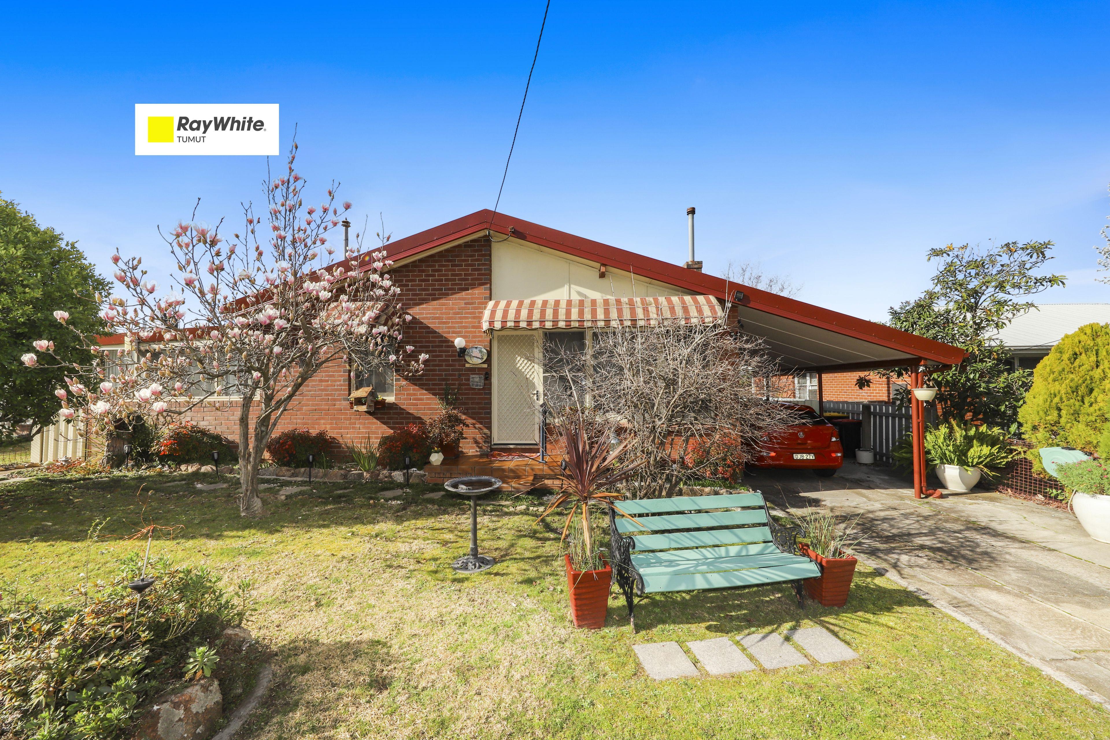 Prop-GPT: House: NSW Tumut, NSW 2720 Home For Sale