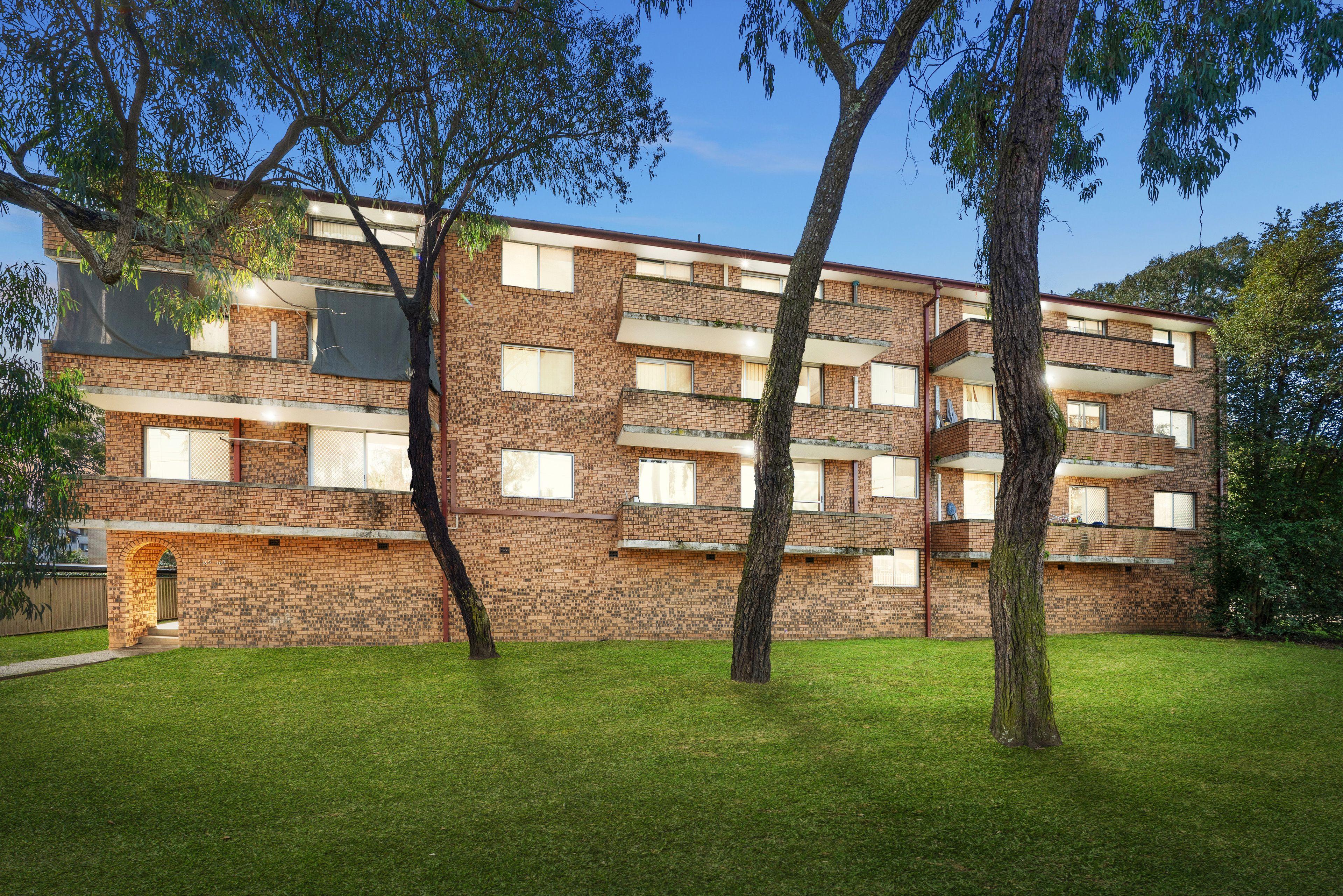 Prop-GPT: Apartment: NSW South Penrith, NSW 2750 Home For Sale