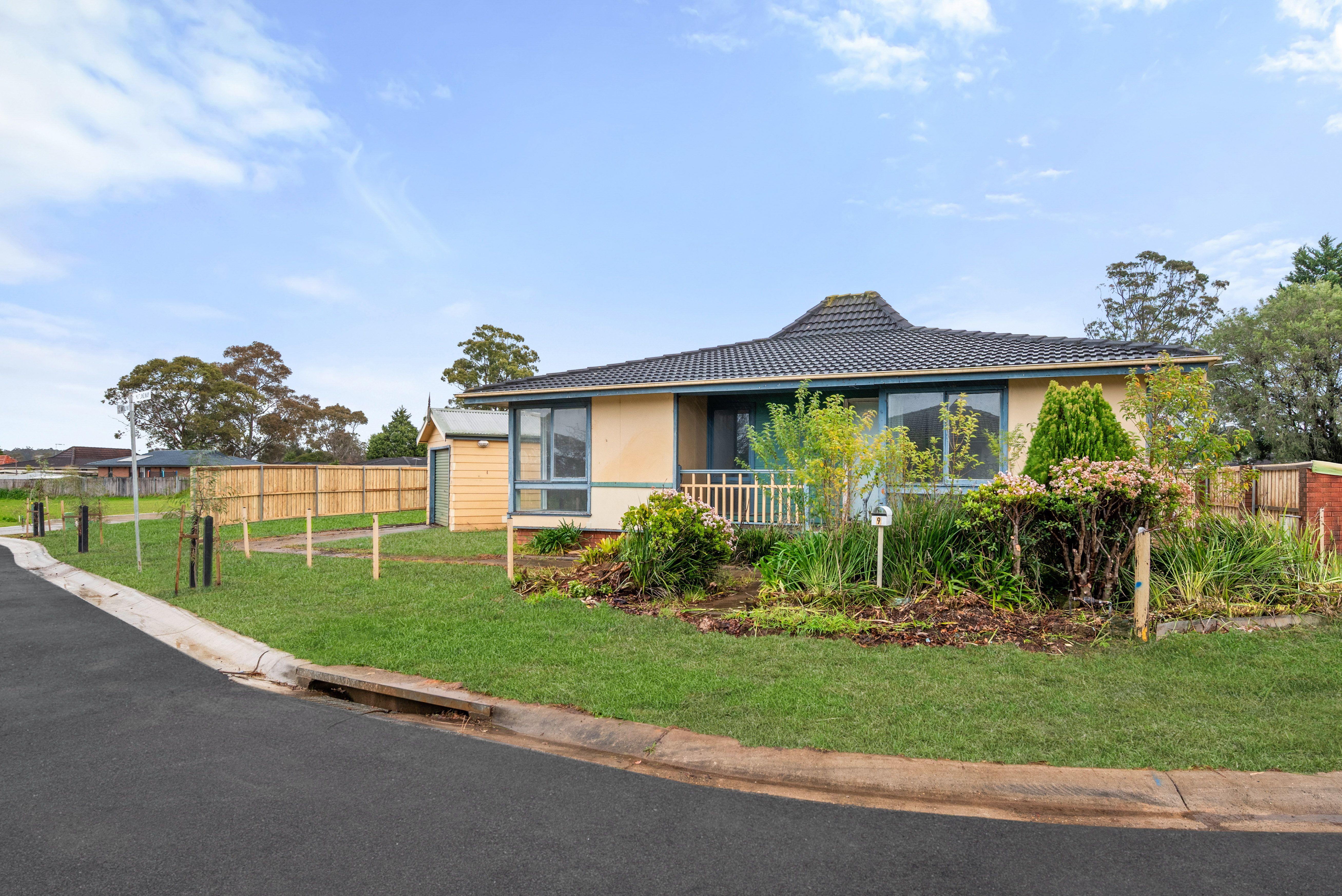 Prop-GPT: House: NSW Airds, NSW 2560 Home For Sale