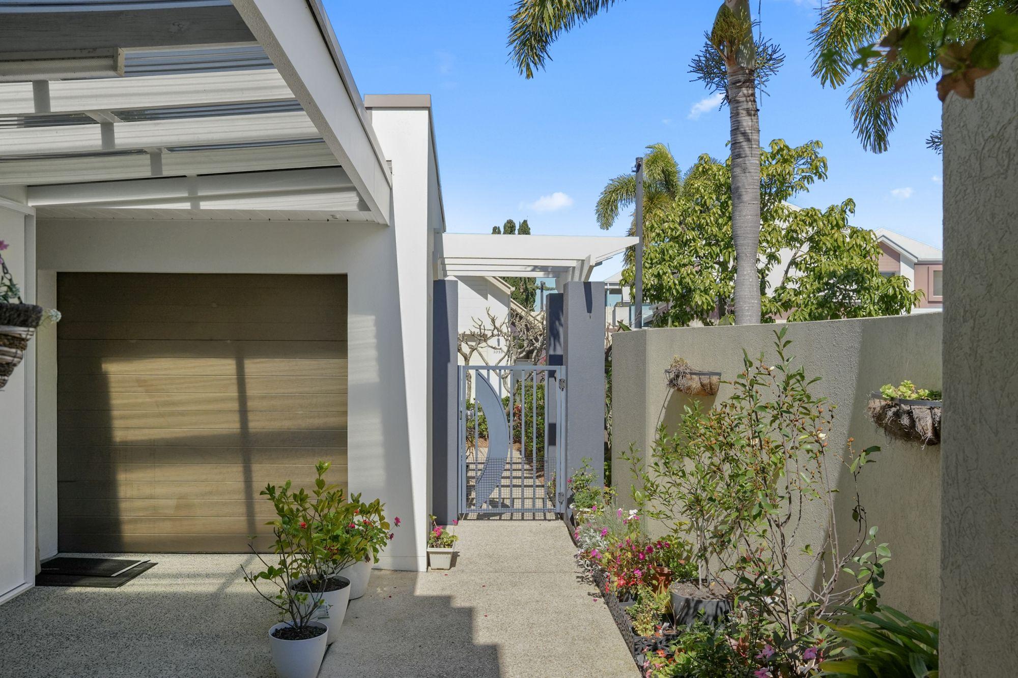 Villa for Sale: Carrara, QLD 4211, QLD, 4211