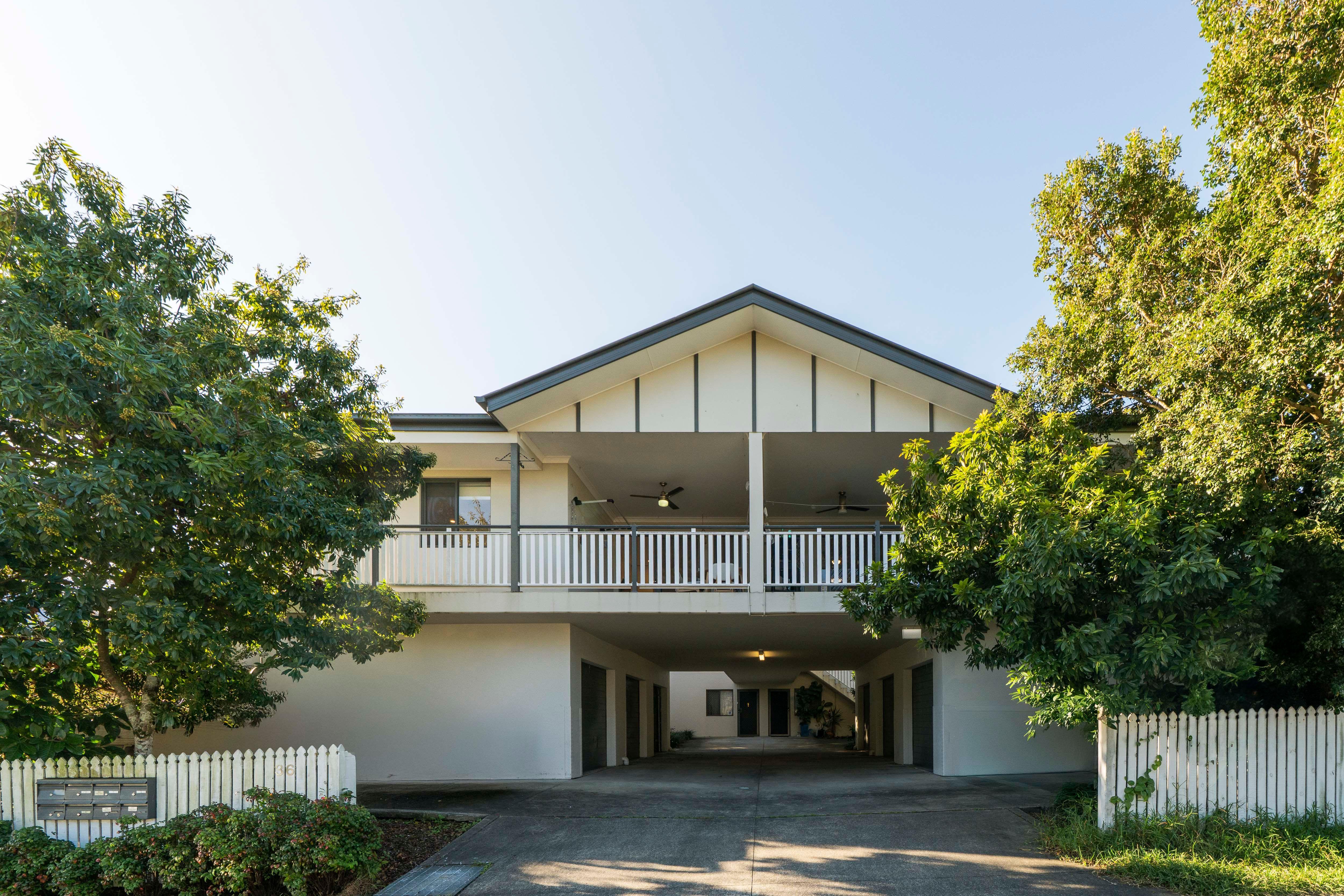 Prop-GPT: Unit: QLD Moorooka, QLD 4105 Home For Sale