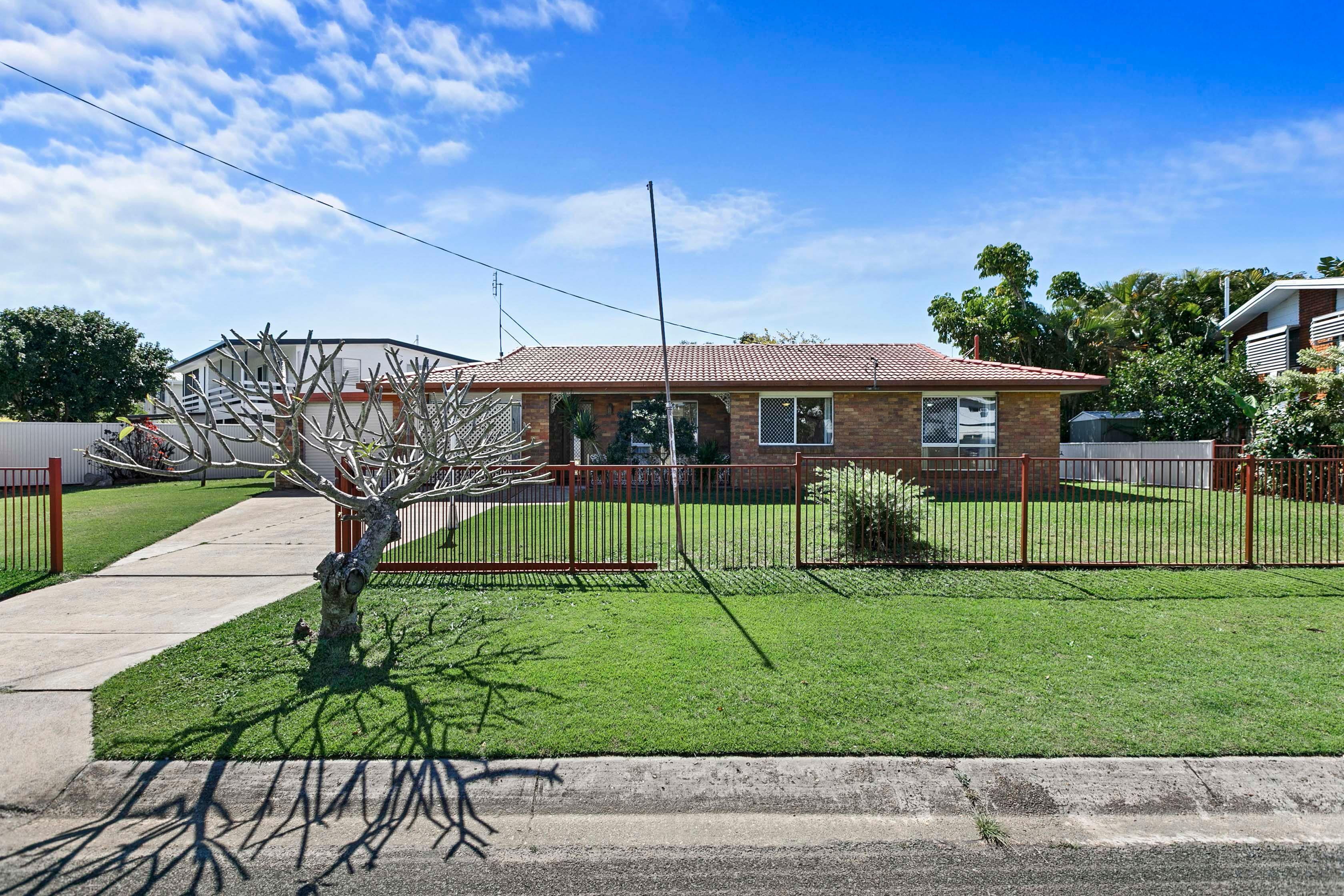 House for Sale: Urangan, QLD 4655, QLD, 4655