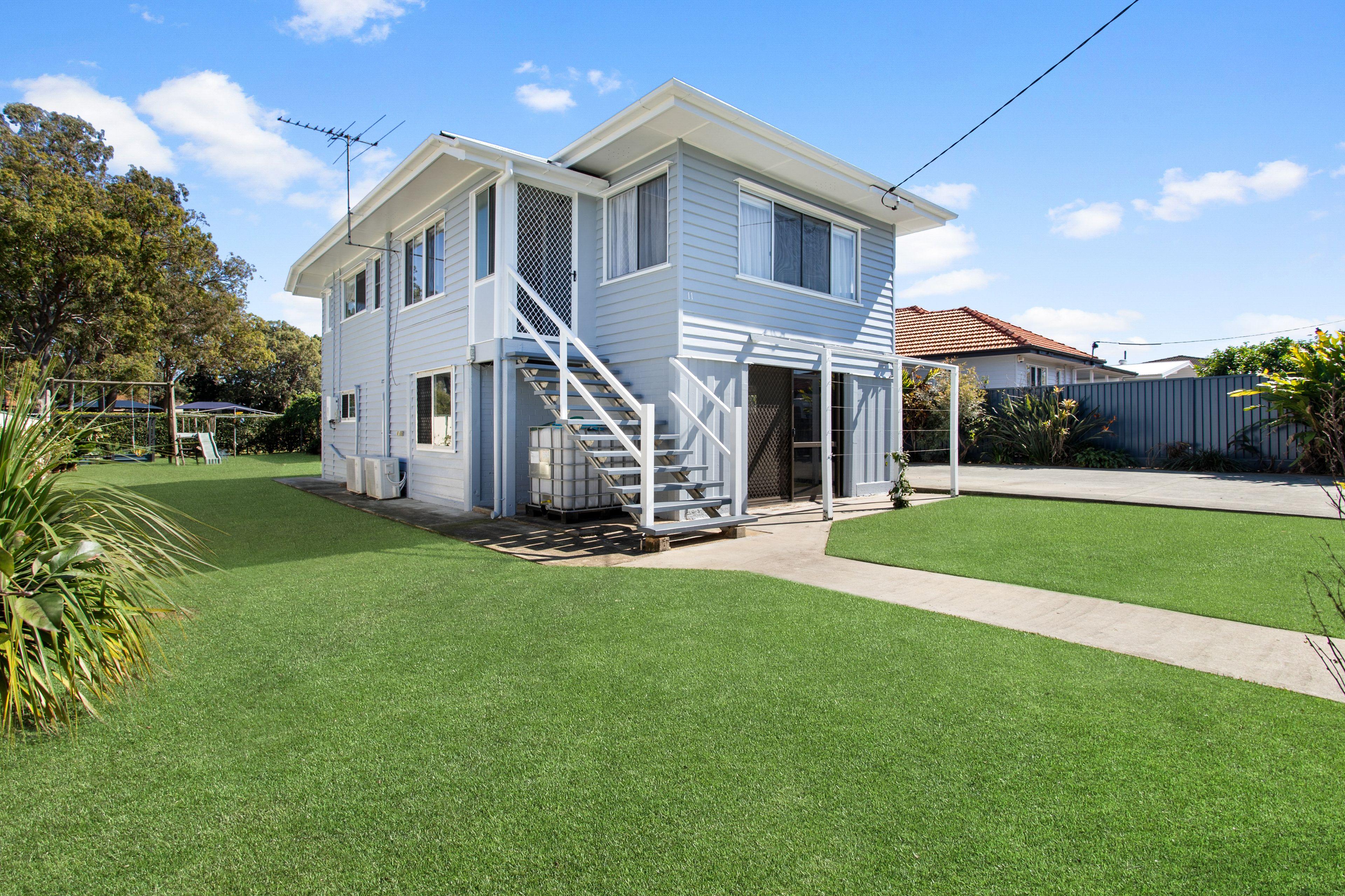 Prop-GPT: House: QLD Lawnton, QLD 4501 Home For Sale