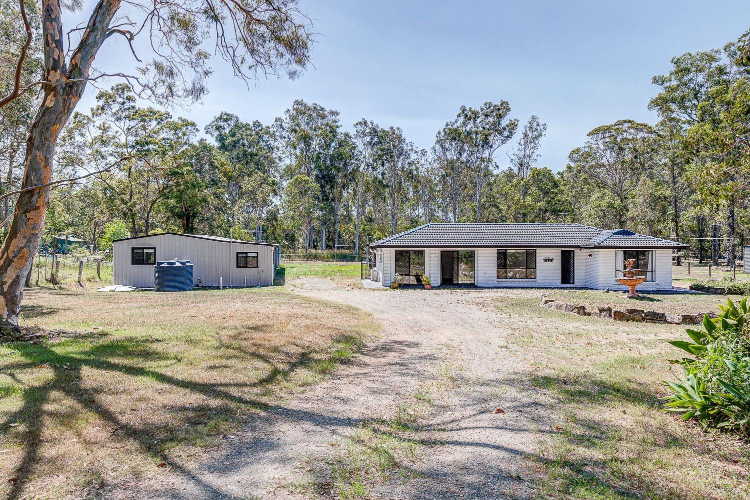 Prop-GPT: House: QLD Chambers Flat, QLD 4133 Home For Sale