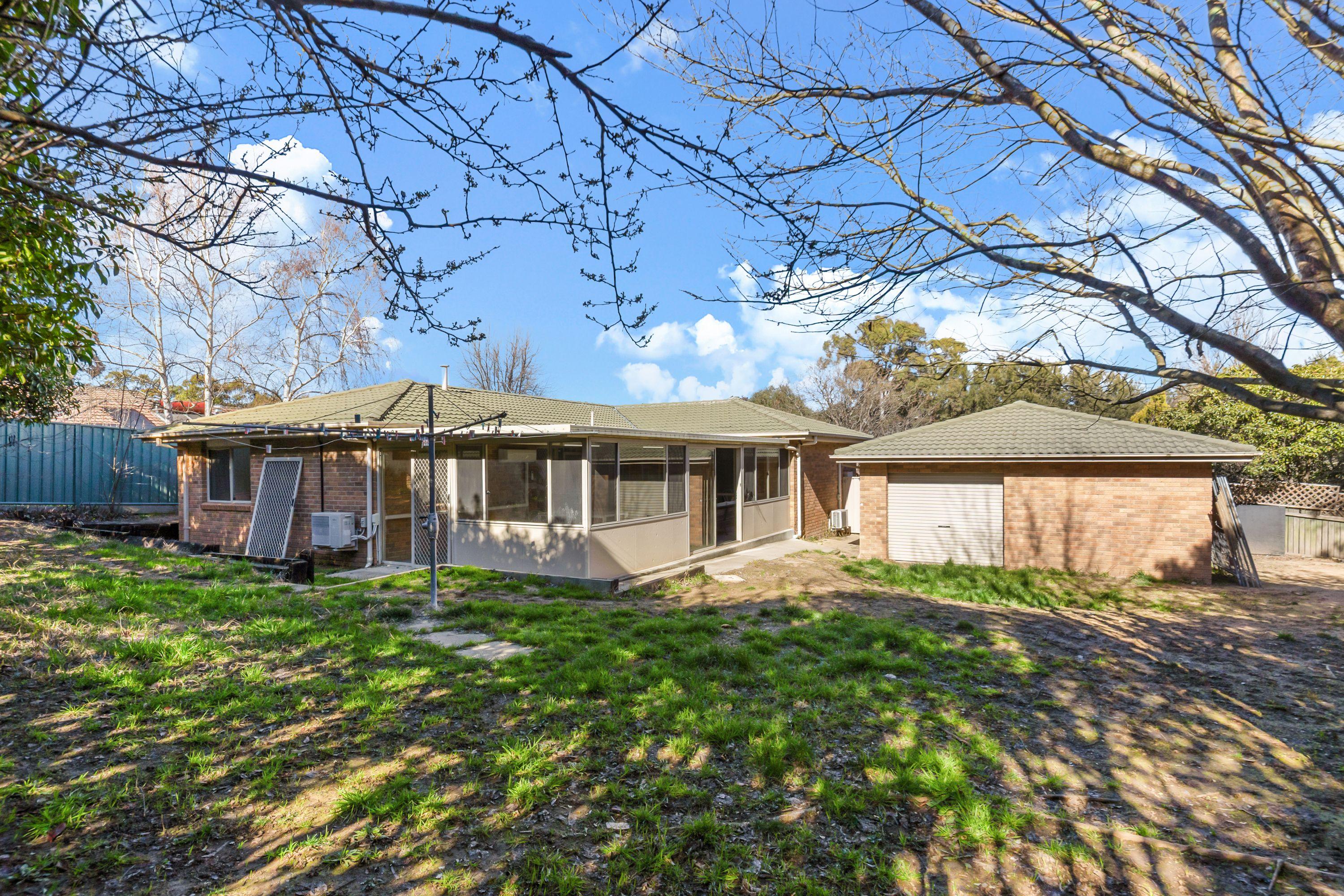 Prop-GPT: House: ACT Dunlop, ACT 2615 Home For Sale