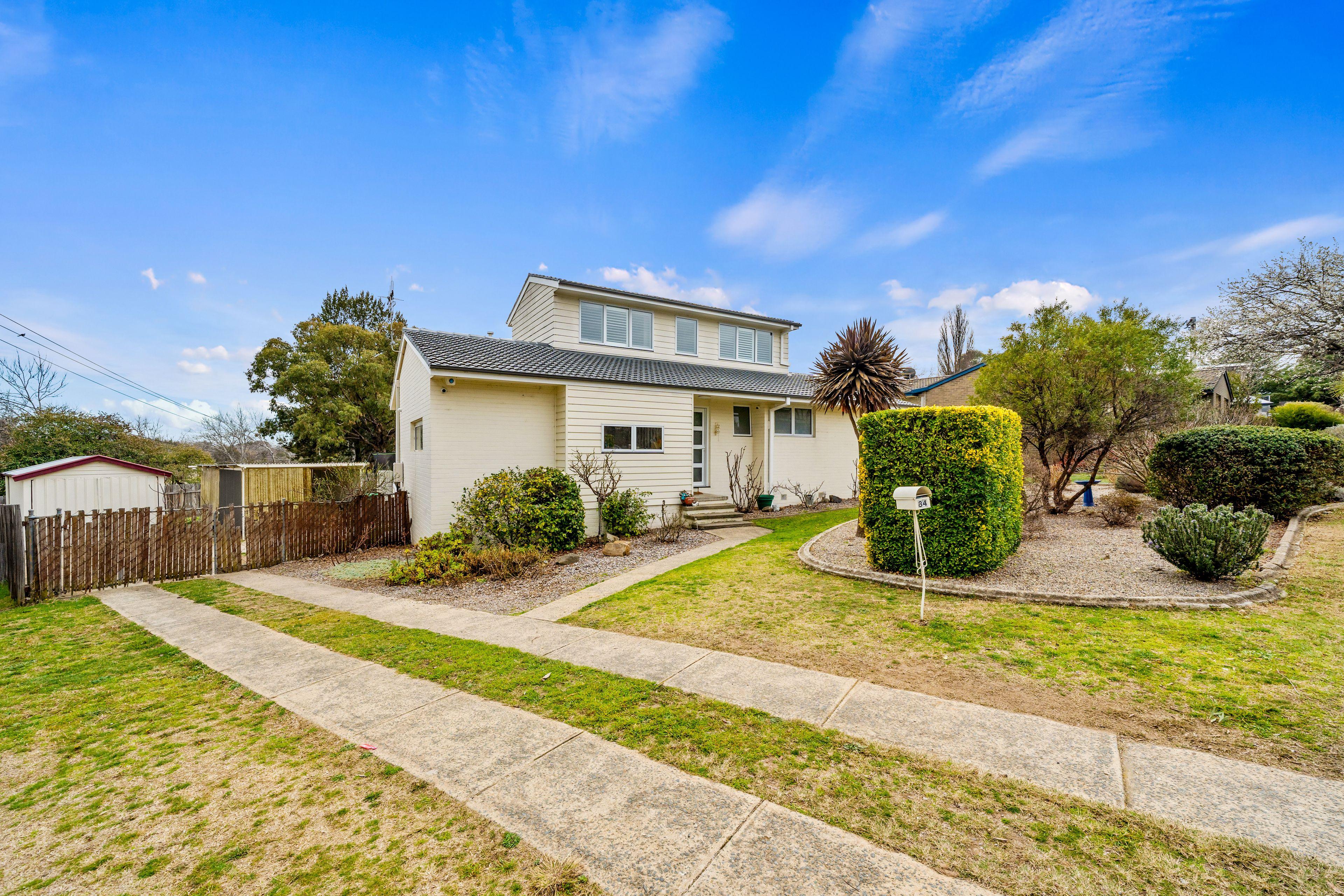 Prop-GPT: House: ACT Mawson, ACT 2607 Home For Sale