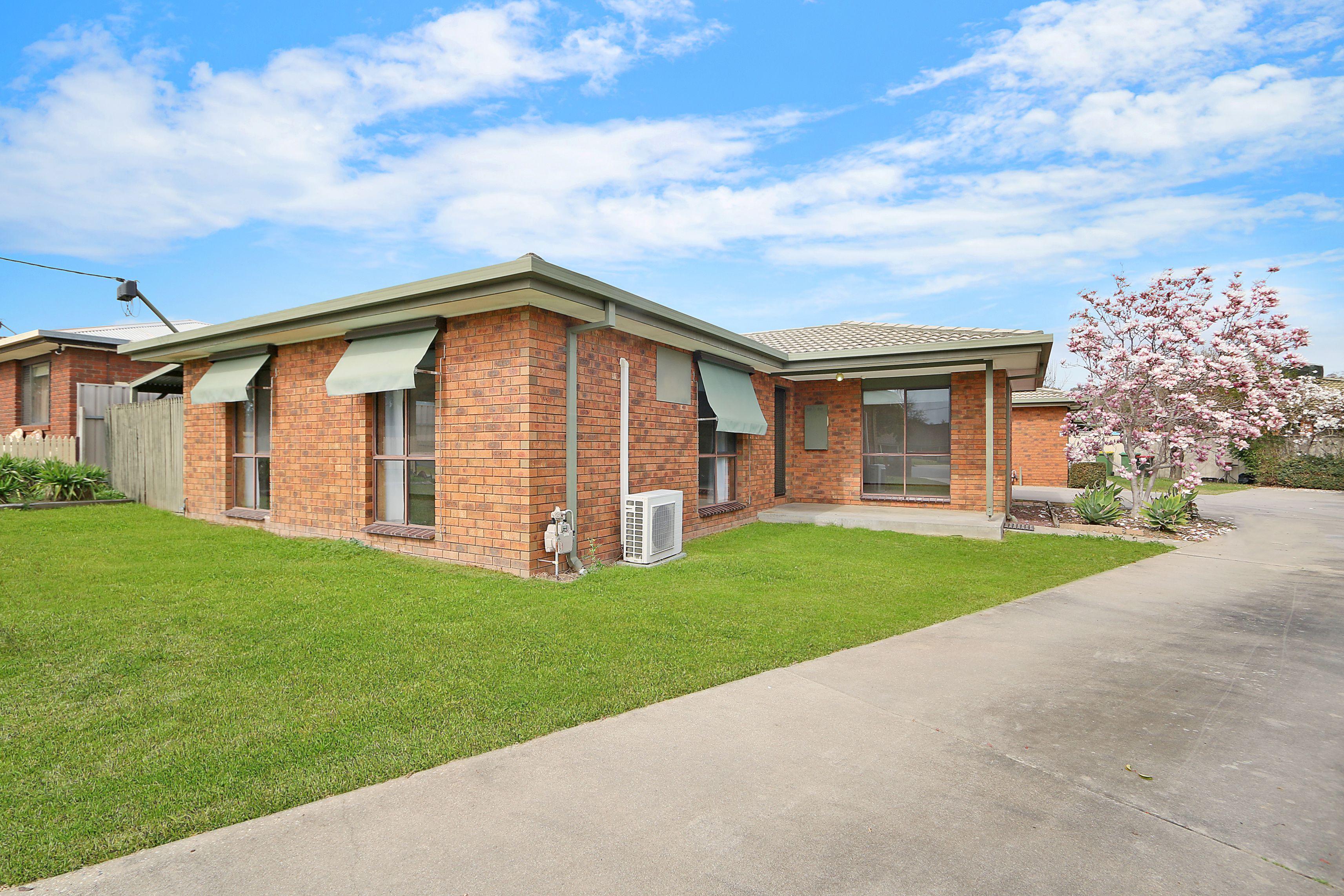 Prop-GPT: House: VIC West Wodonga, VIC 3690 Home For Sale