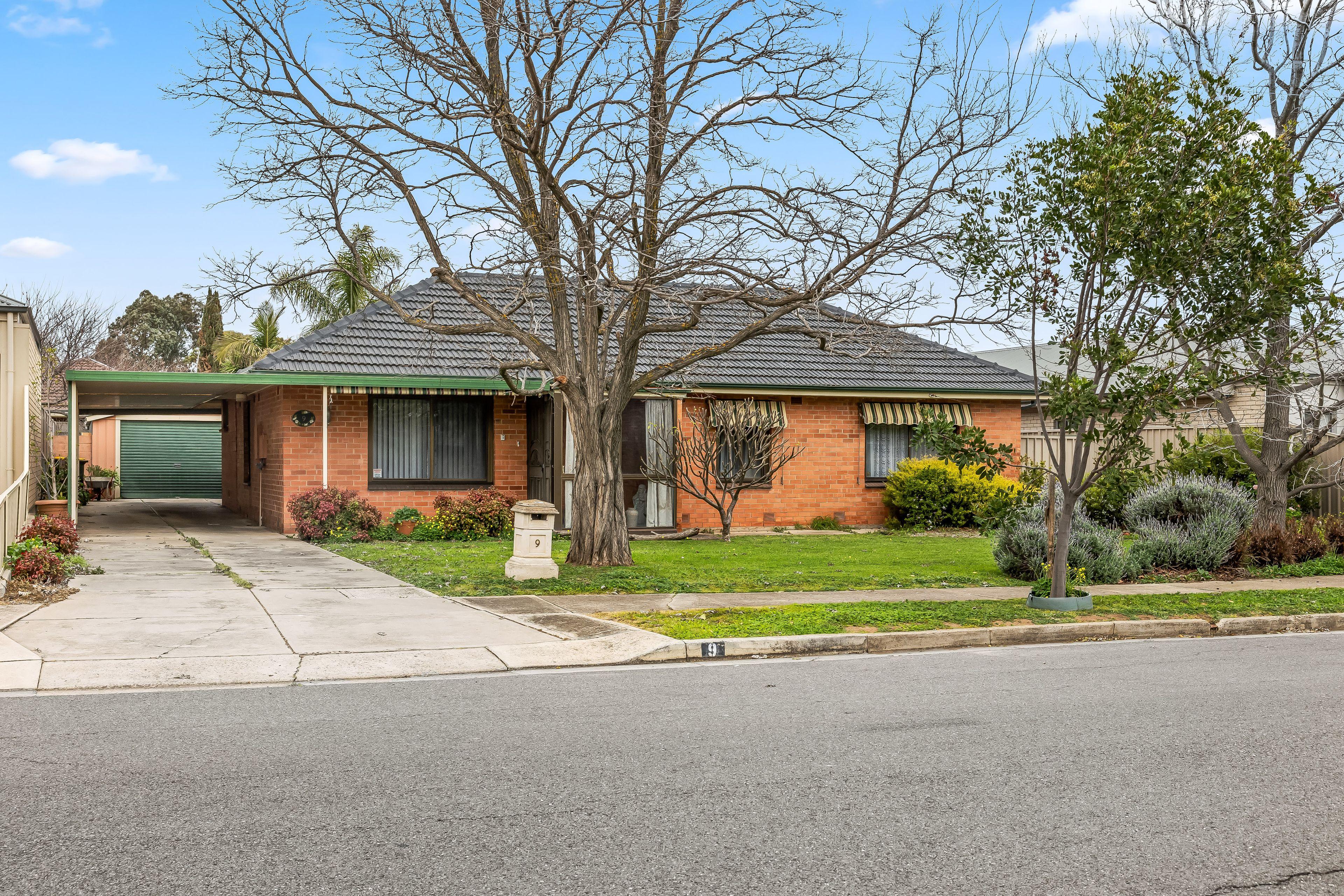 Prop-GPT: House: SA Mitchell Park, SA 5043 Home For Sale