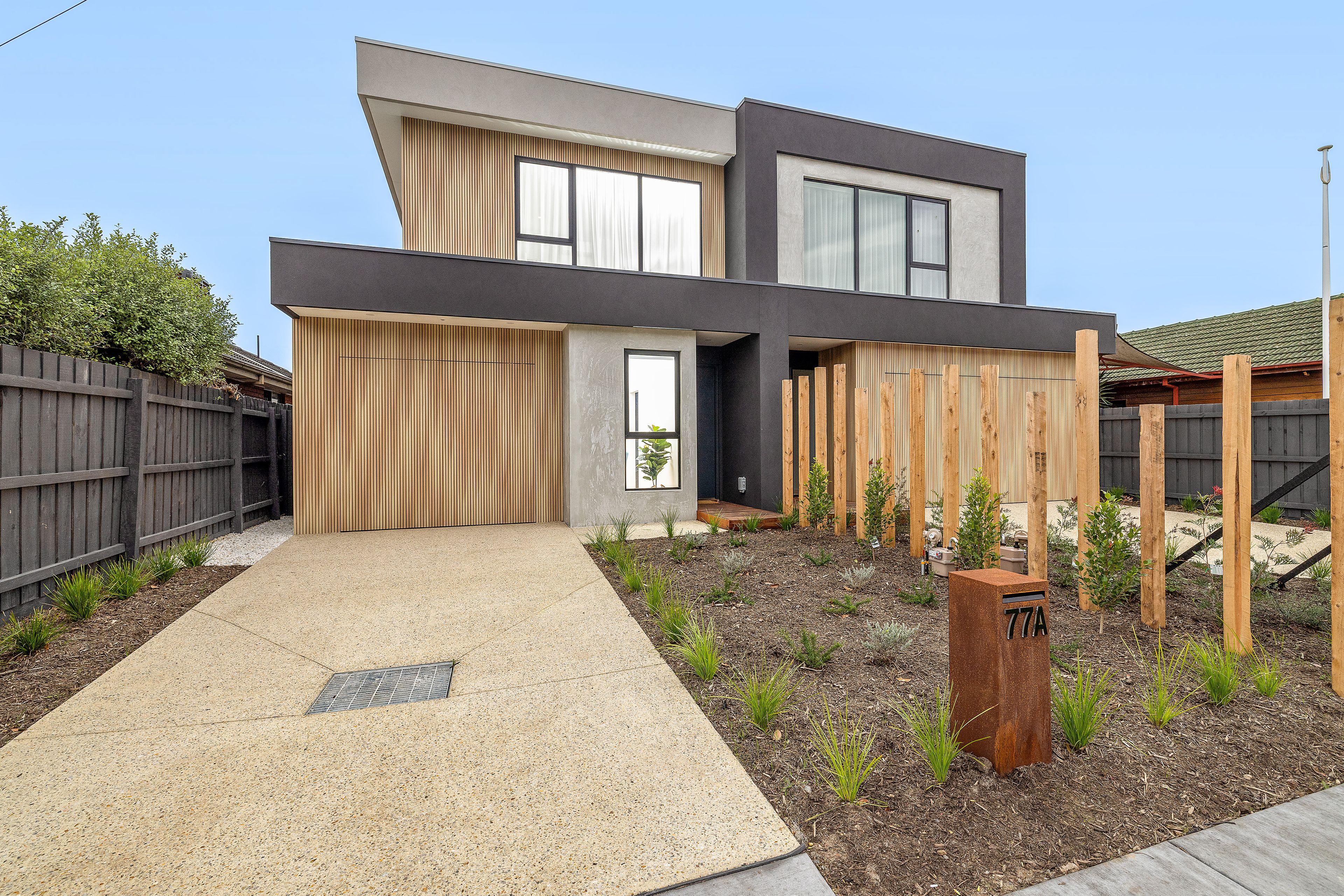 Prop-GPT: Townhouse: VIC Bonbeach, VIC 3196 Home For Sale