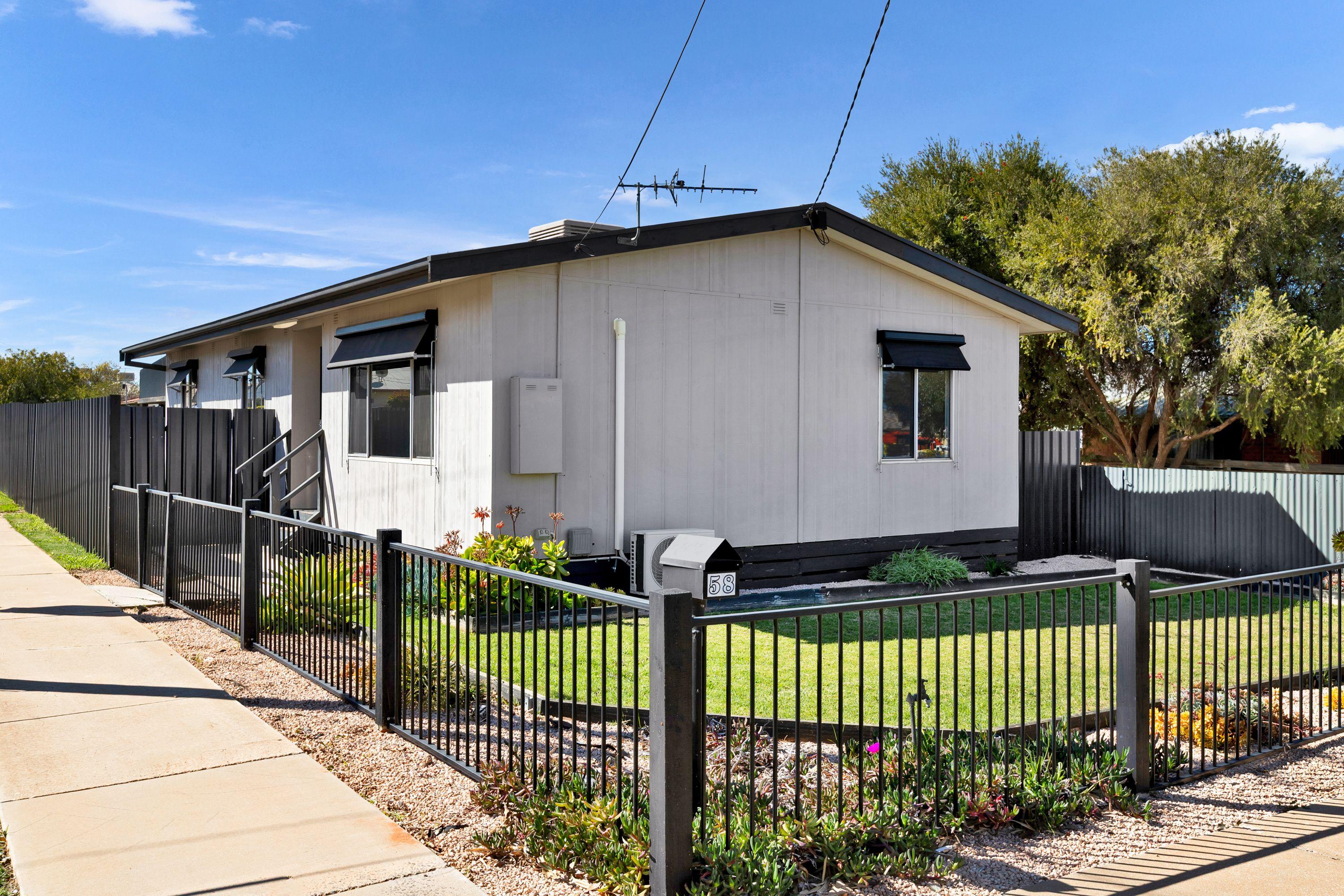 Prop-GPT: House: VIC Mildura, VIC 3500 Home For Sale