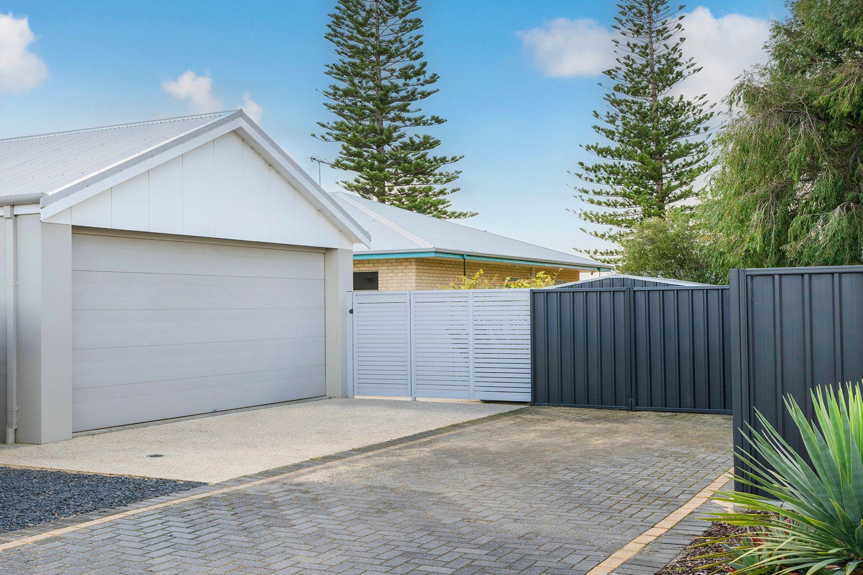 House for Sale: Geographe, WA 6280, WA, 6280