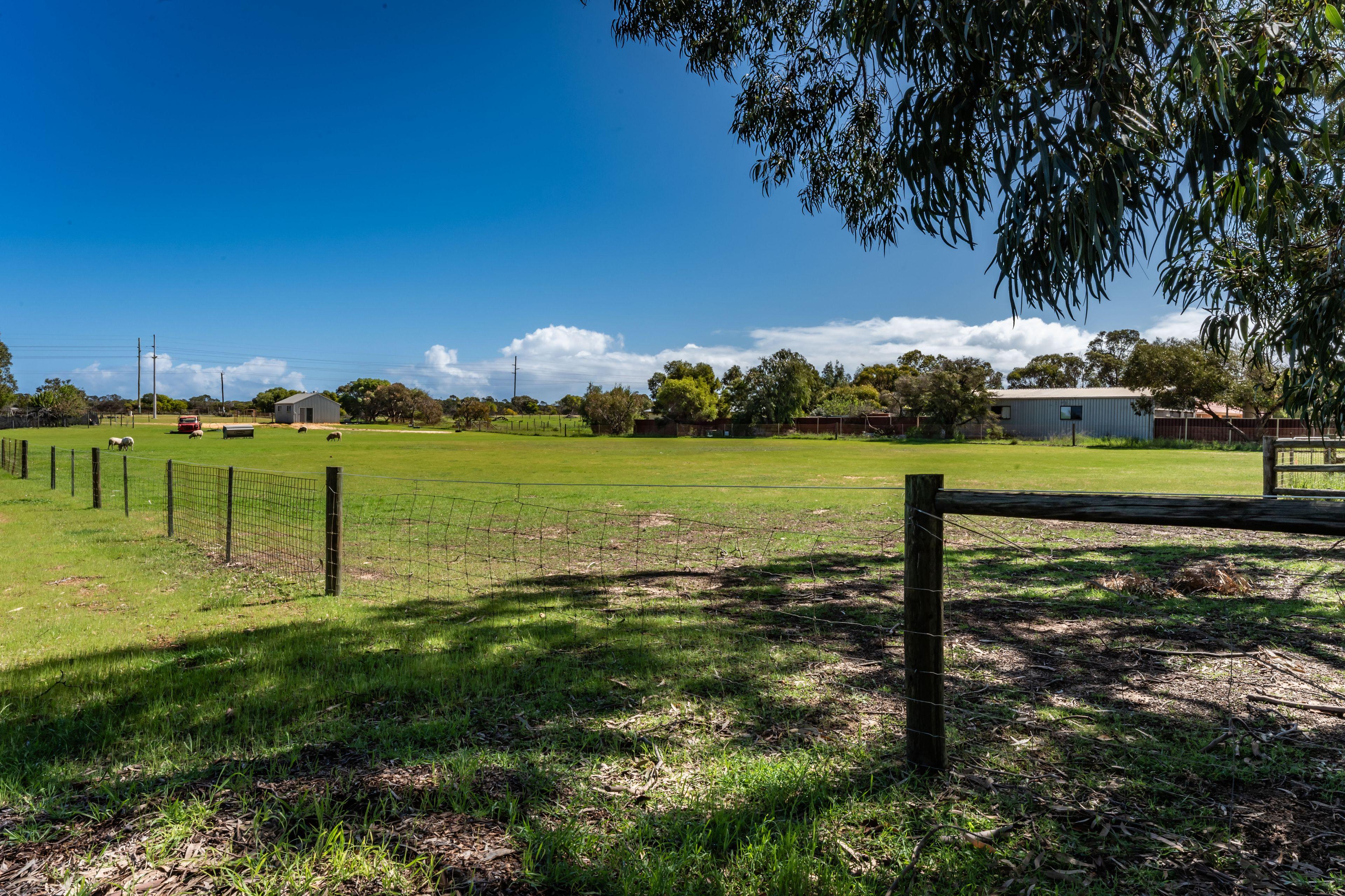 House for Sale: Moresby, WA 6530, WA, 6530