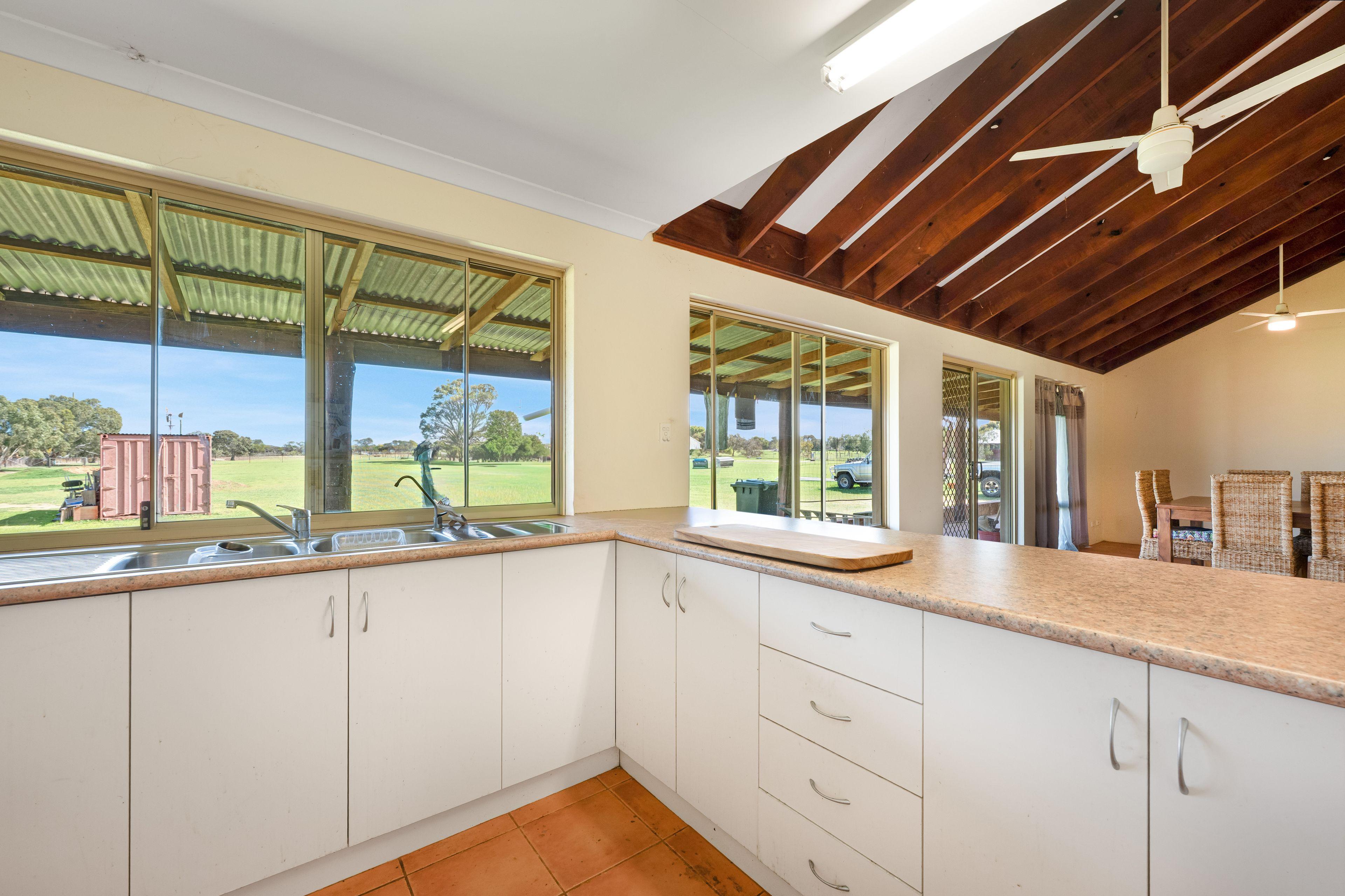 House for Sale: Moresby, WA 6530, WA, 6530