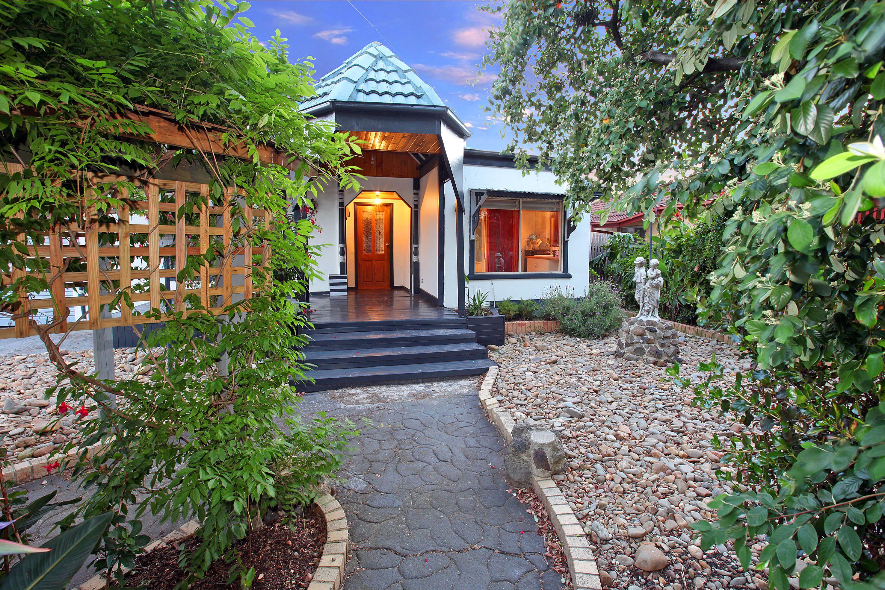 Prop-GPT: House: VIC Reservoir, VIC 3073 Home For Sale