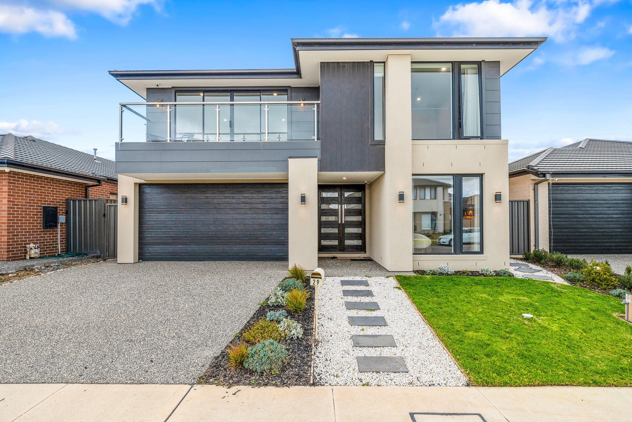 Prop-GPT: House: VIC Clyde North, VIC 3978 Home For Sale