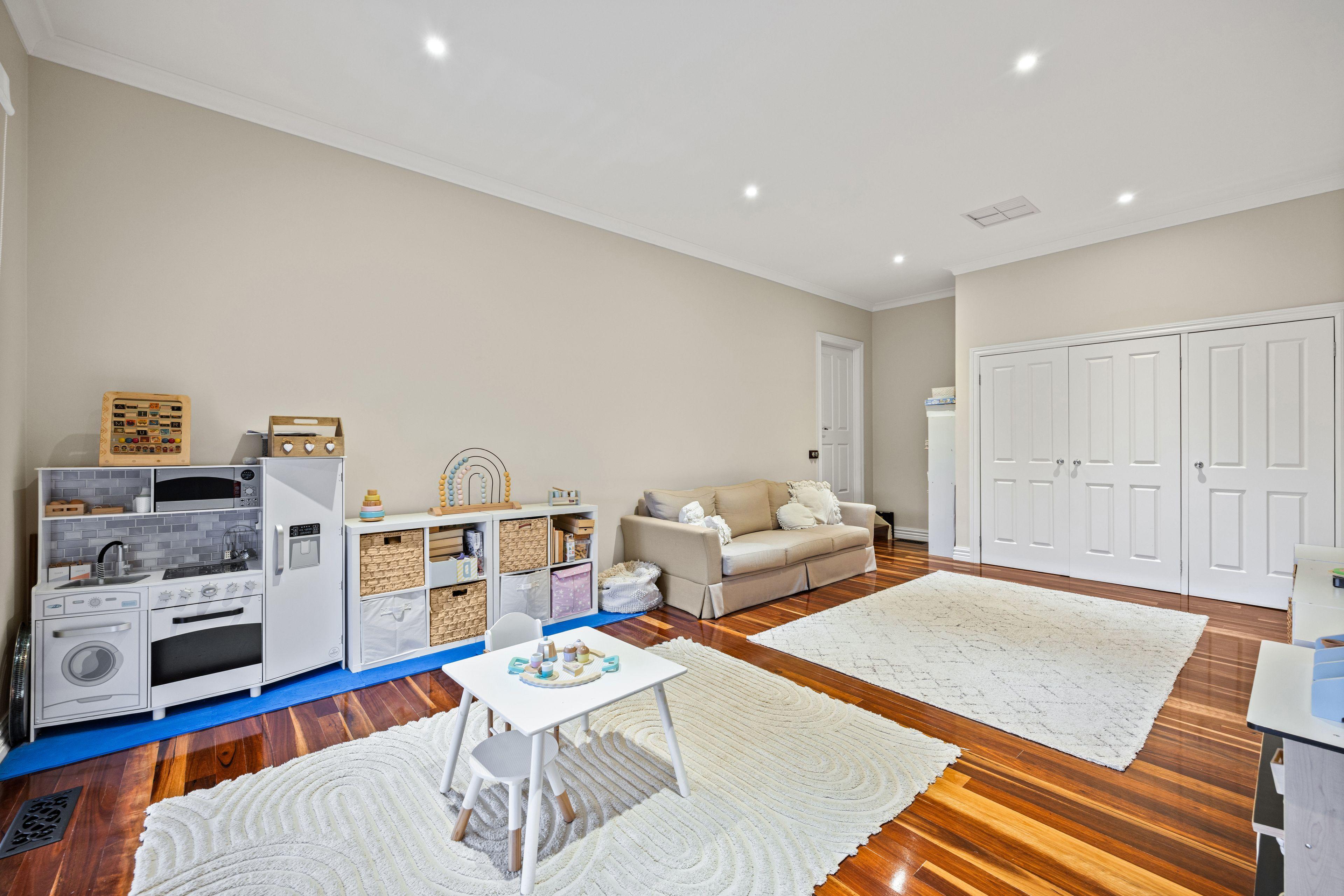 House for Sale: South Morang, VIC 3752, VIC, 3752