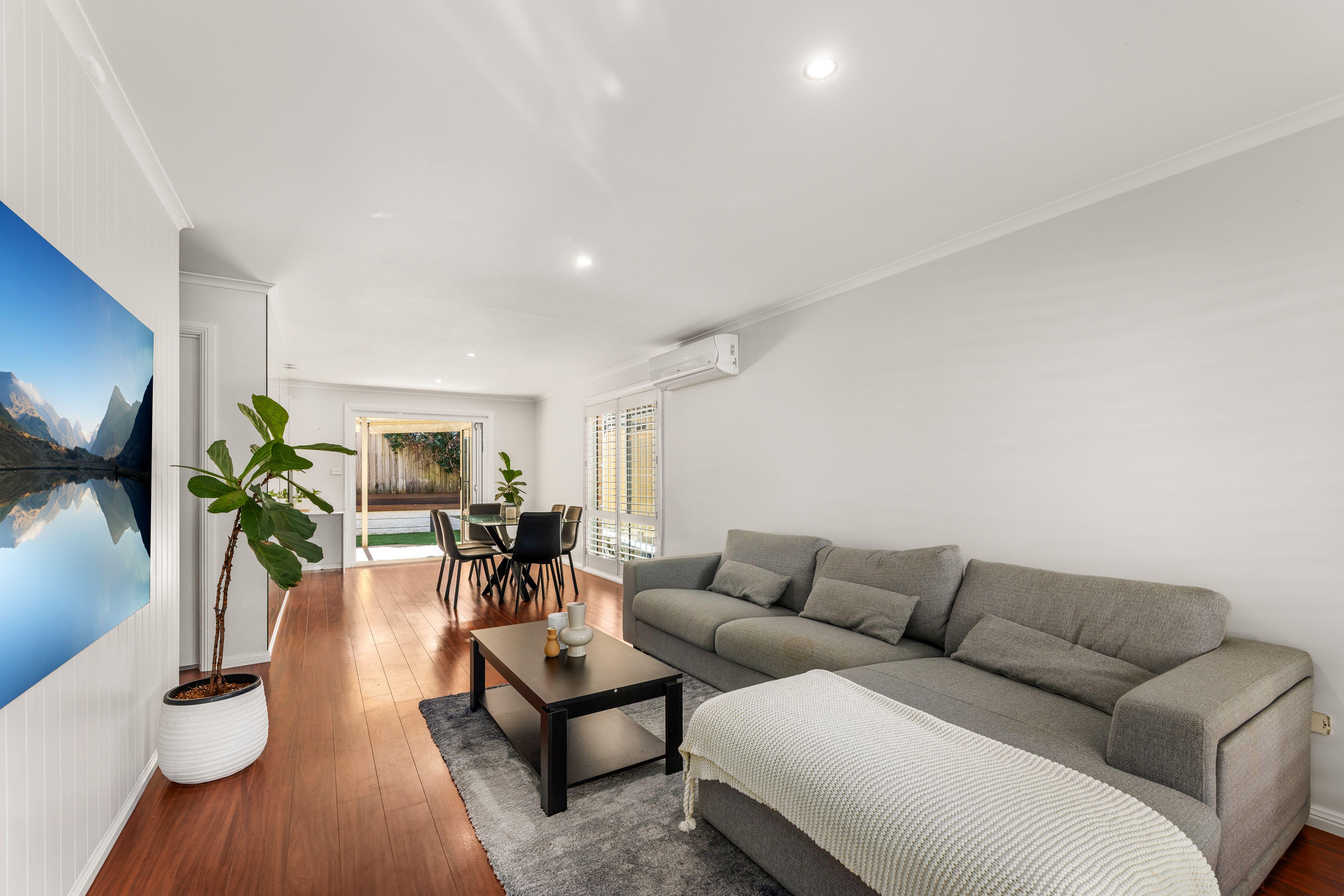 Prop-GPT: Townhouse: NSW Menai, NSW 2234 Home For Sale