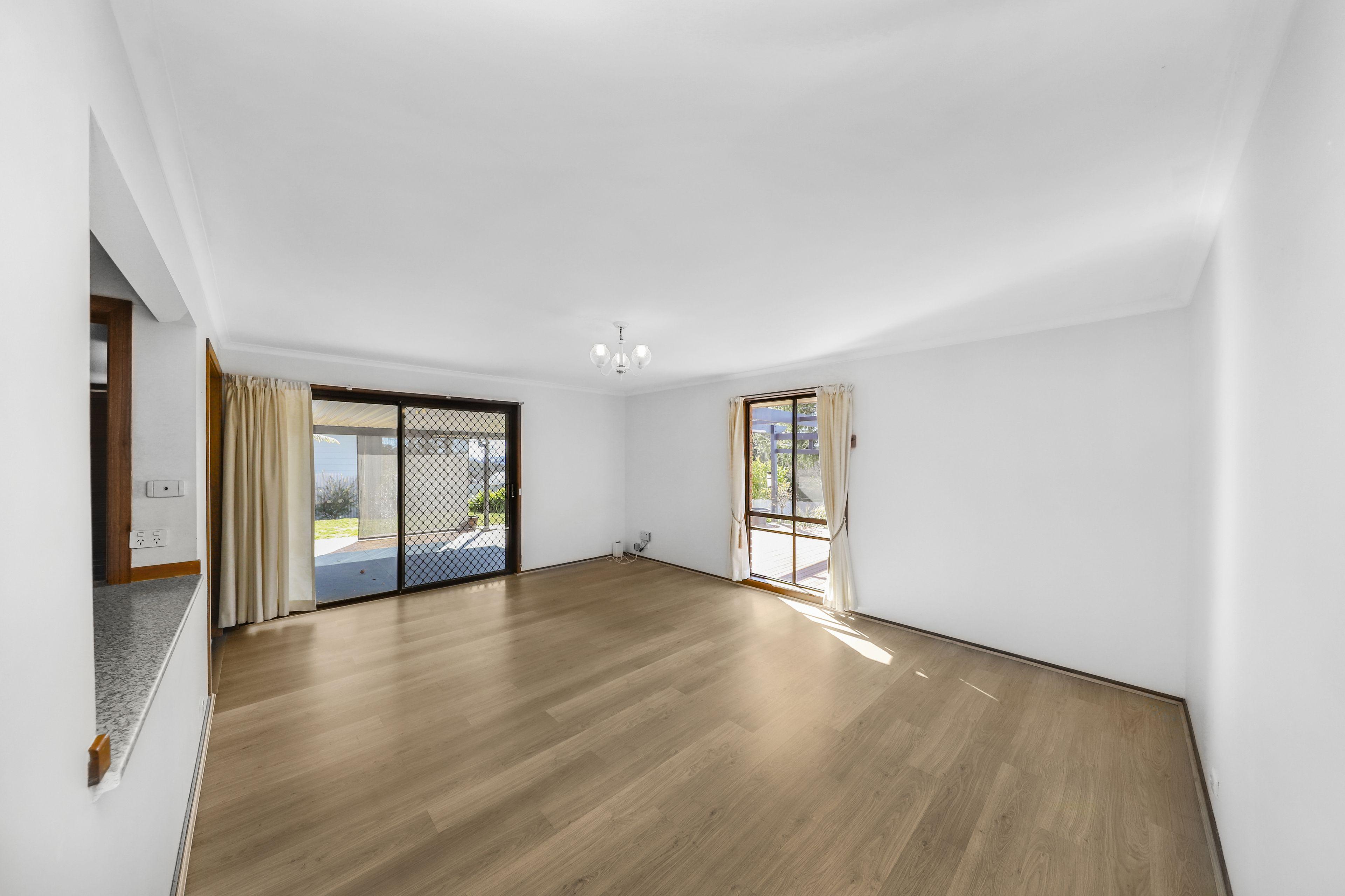 House for Sale: Batlow, NSW 2730, NSW, 2730