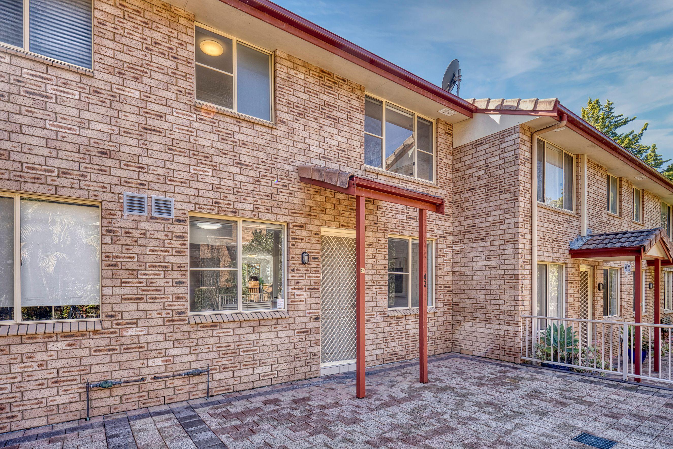 Townhouse for Sale: Kirrawee, NSW 2232, NSW, 2232