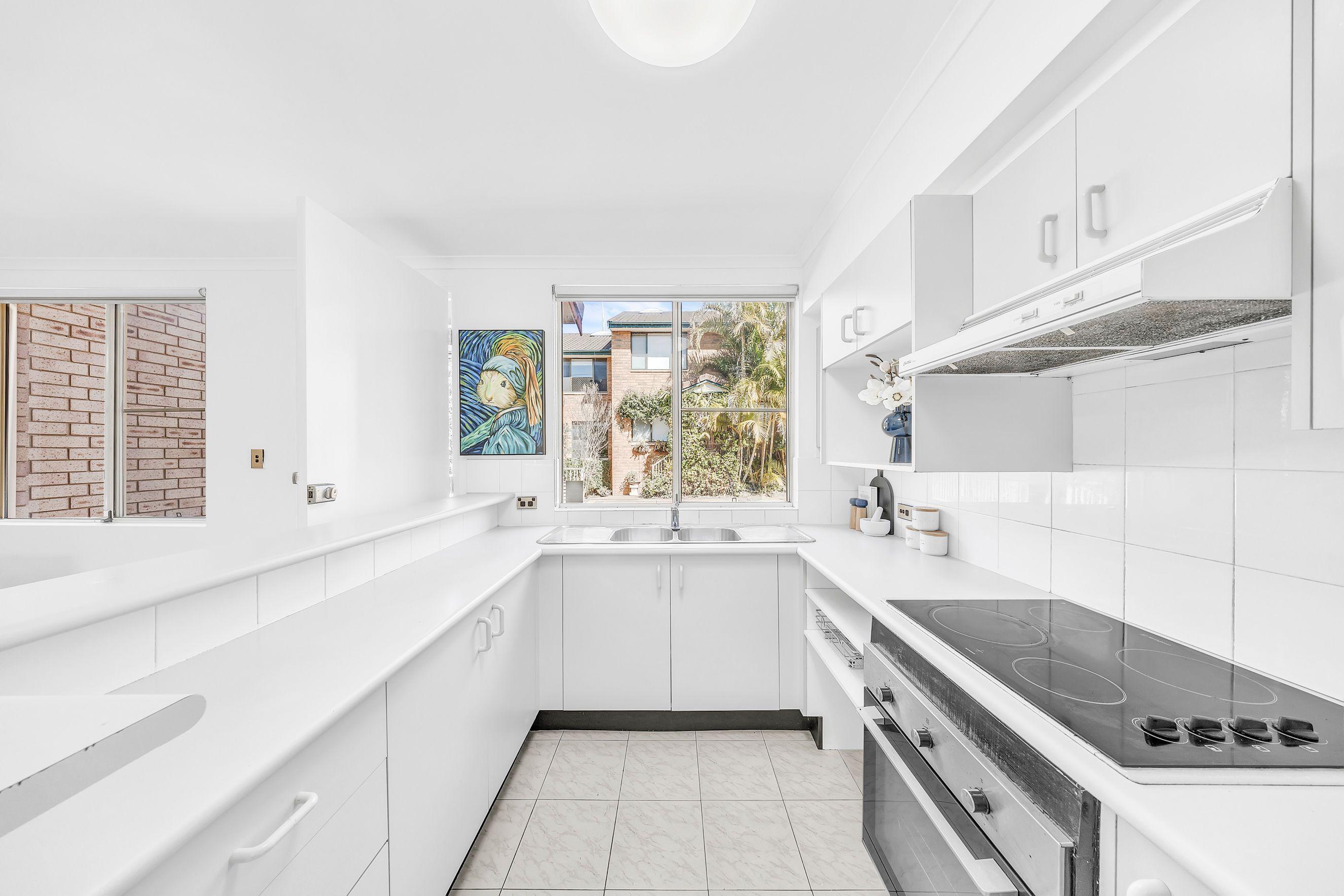 Townhouse for Sale: Kirrawee, NSW 2232, NSW, 2232