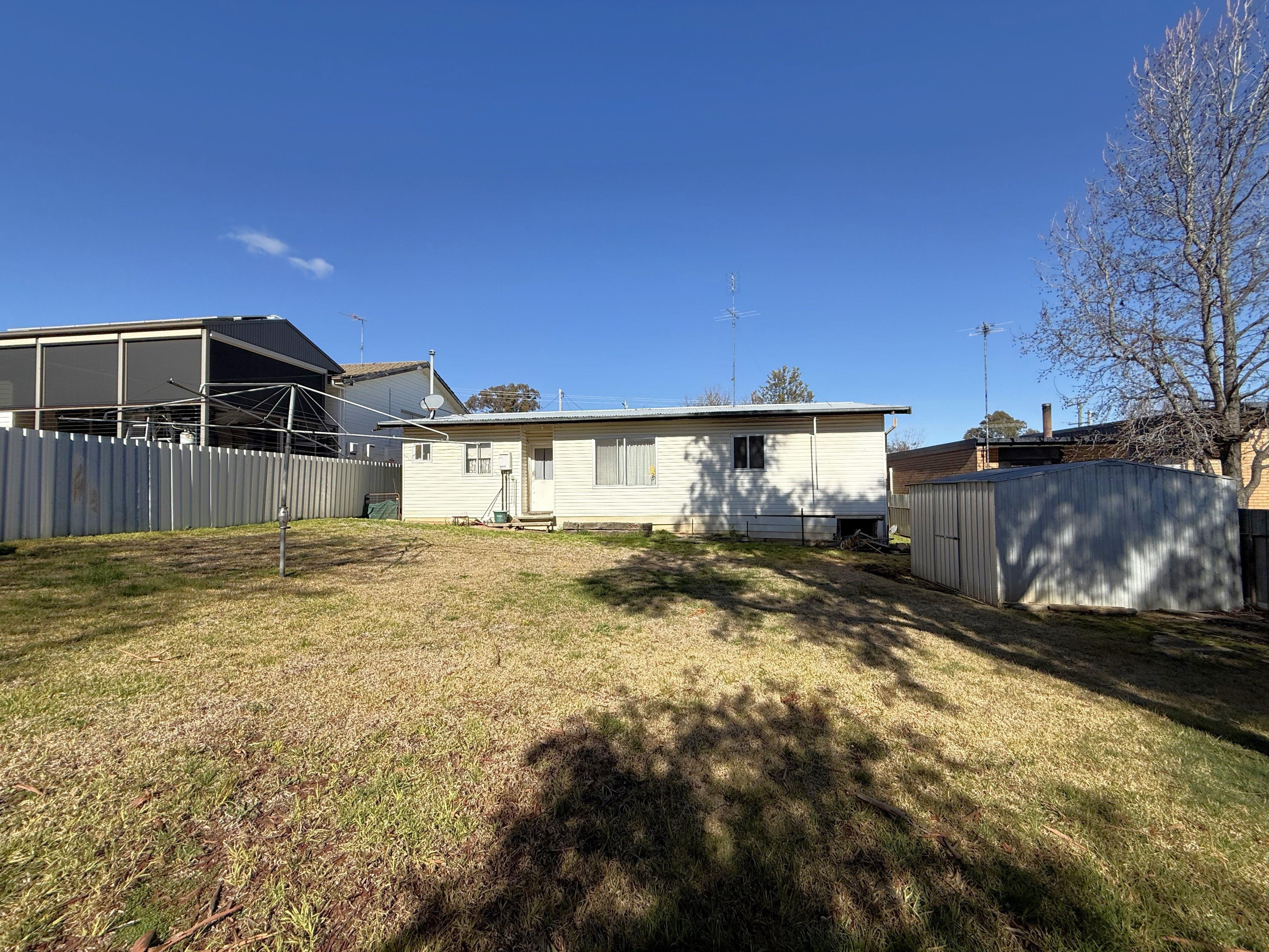 House for Sale: Young, NSW 2594, NSW, 2594