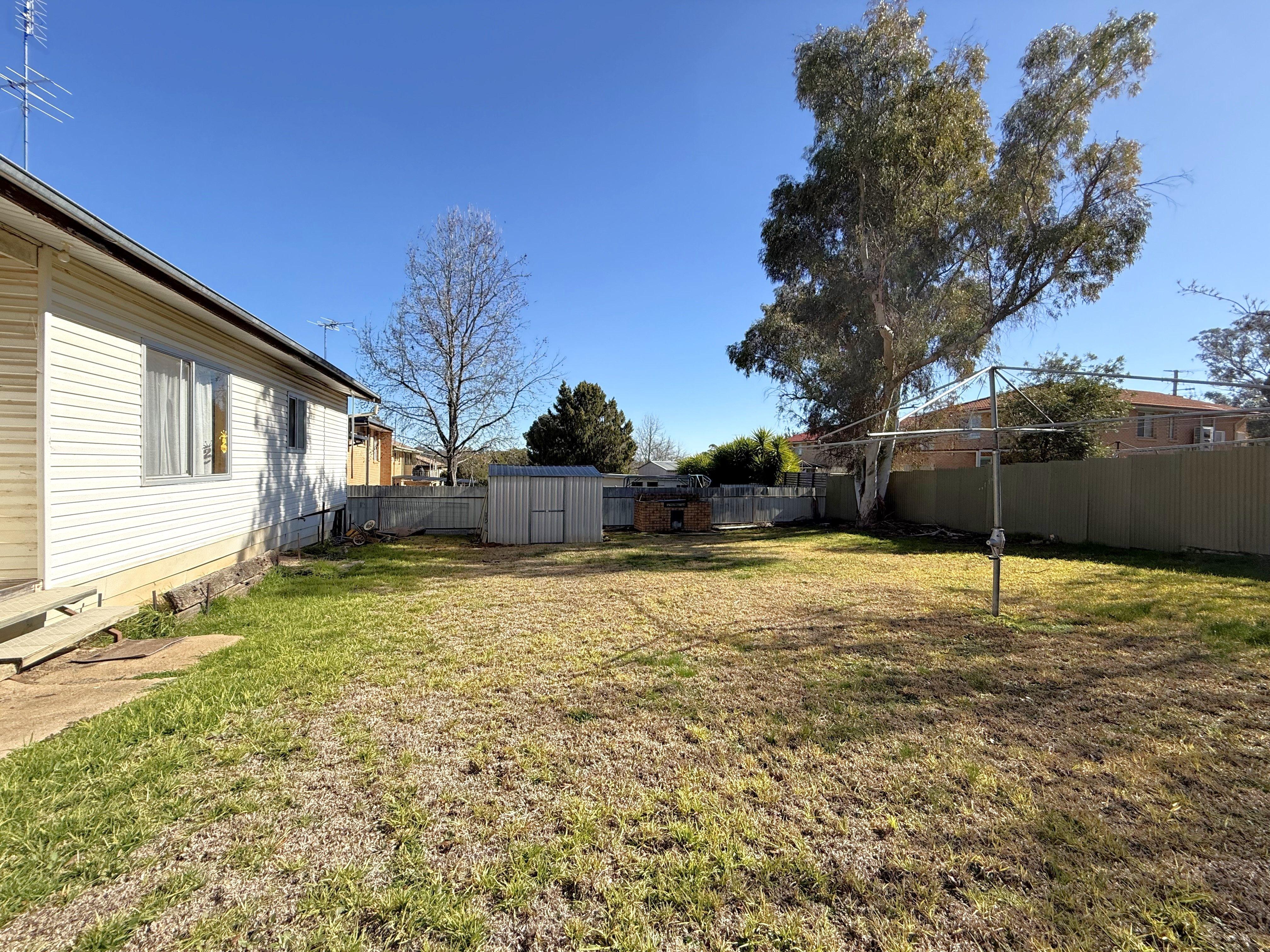 House for Sale: Young, NSW 2594, NSW, 2594