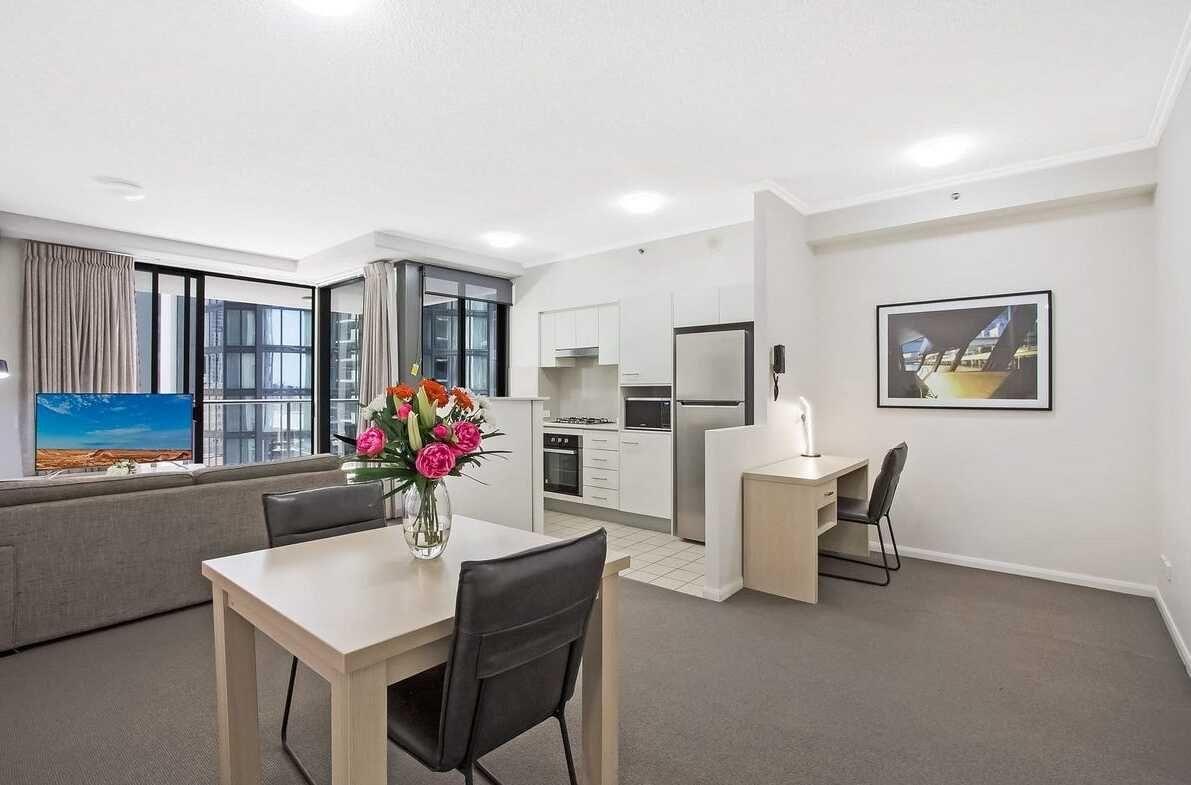 Prop-GPT: Apartment: QLD Brisbane City, QLD 4000 Home For Sale