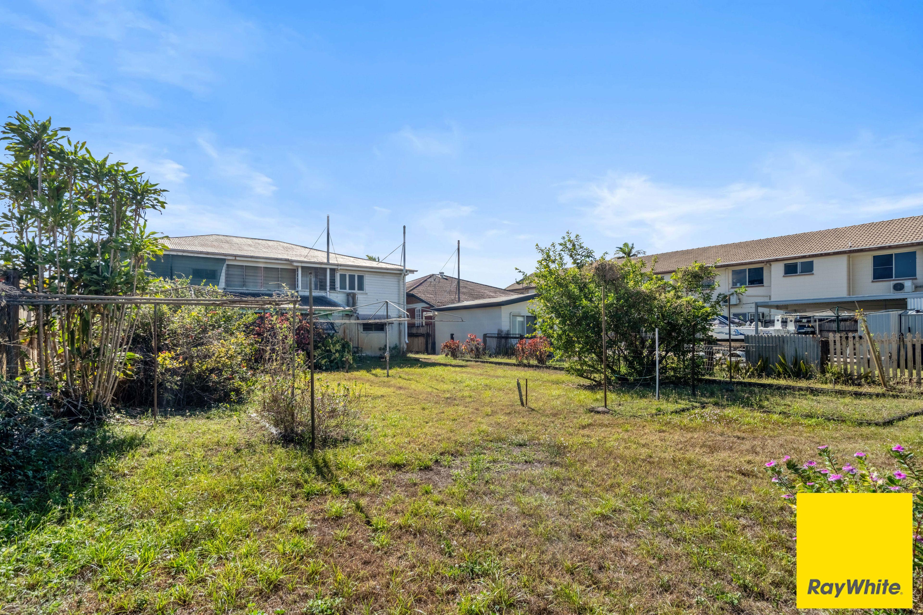 House for Sale: Westcourt, QLD 4870, QLD, 4870