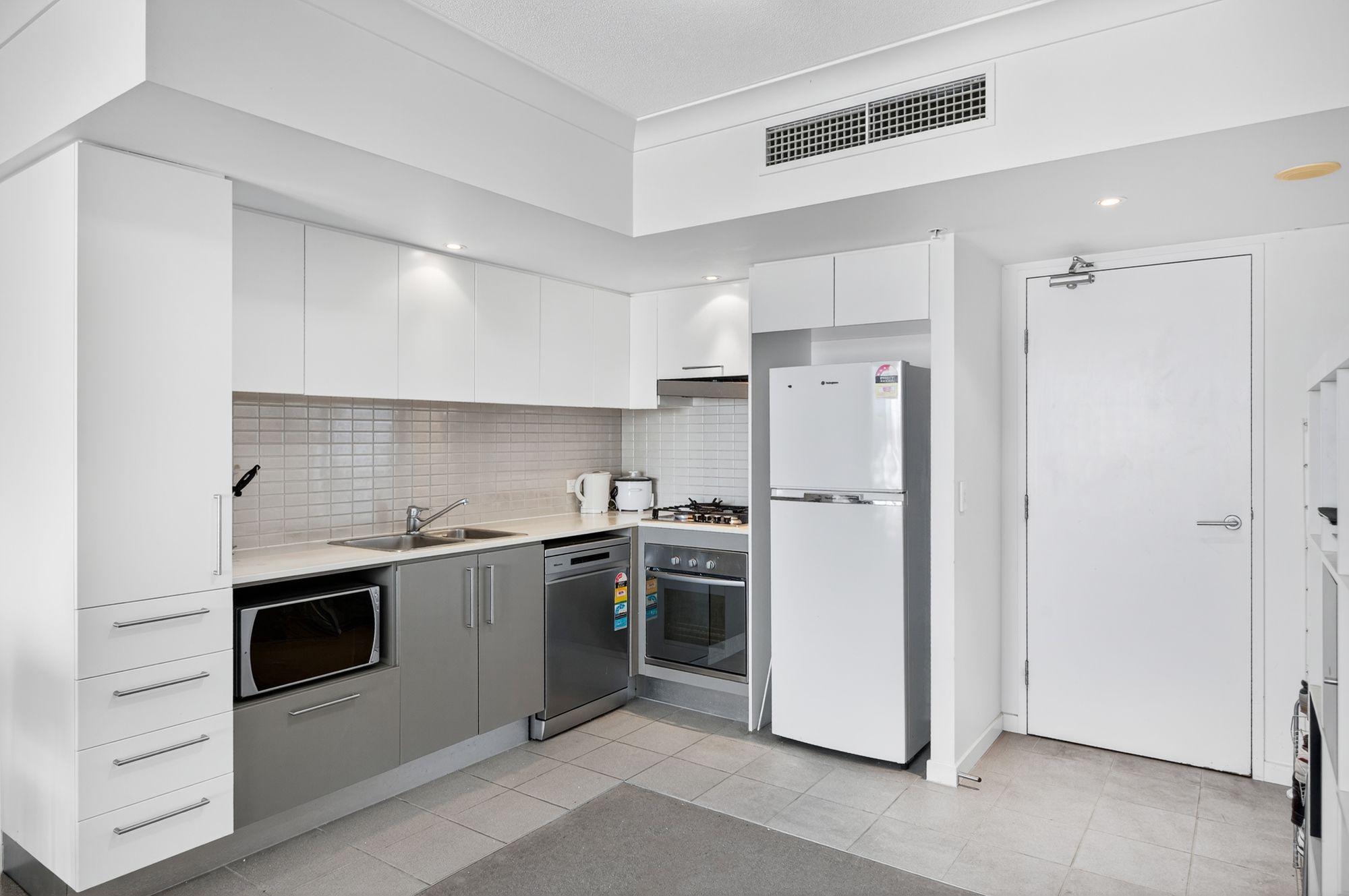 Apartment for Sale: Southport, QLD 4215, QLD, 4215