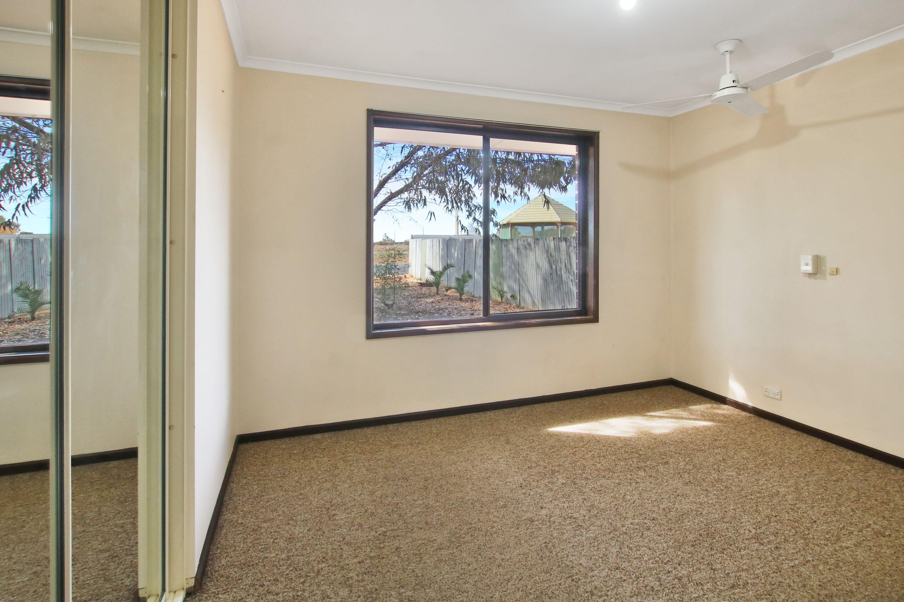 House for Sale: Loxton, SA 5333, SA, 5333