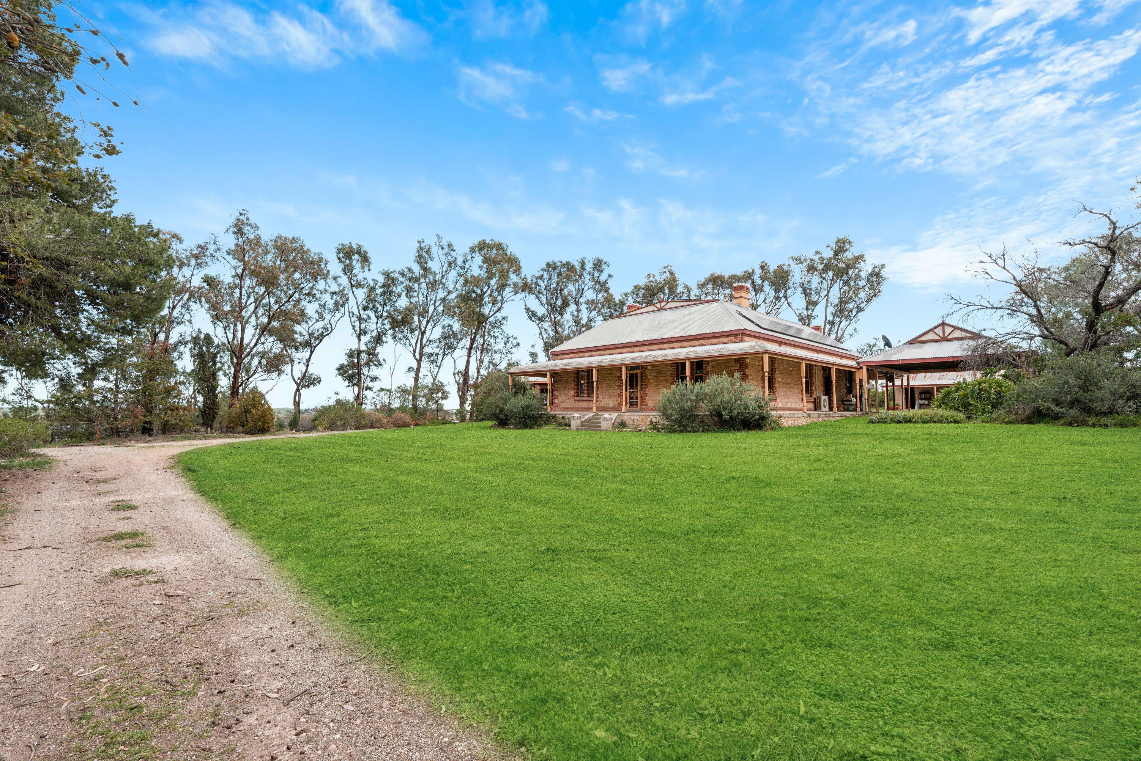 House for Sale: Tailem Bend, SA 5260, SA, 5260