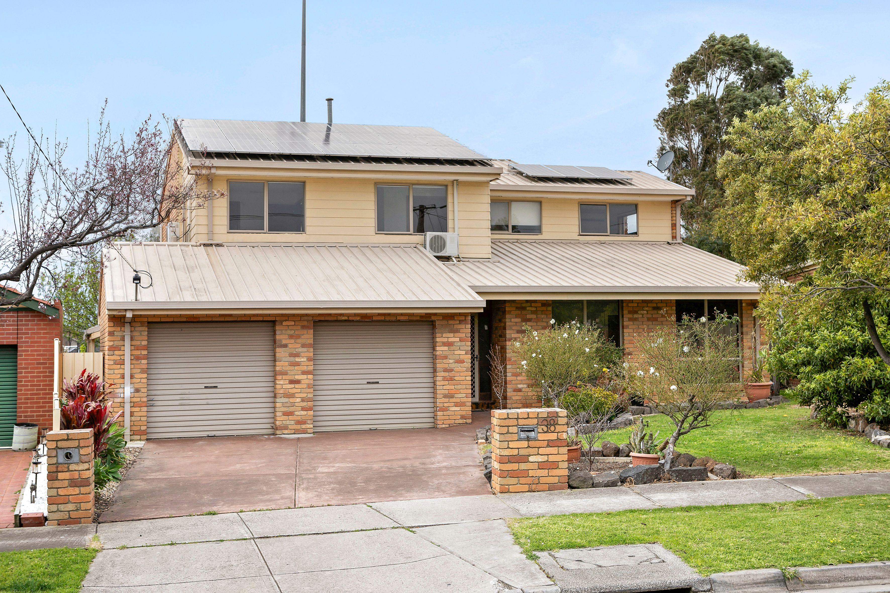 Prop-GPT: House: VIC Greenvale, VIC 3059 Home For Sale