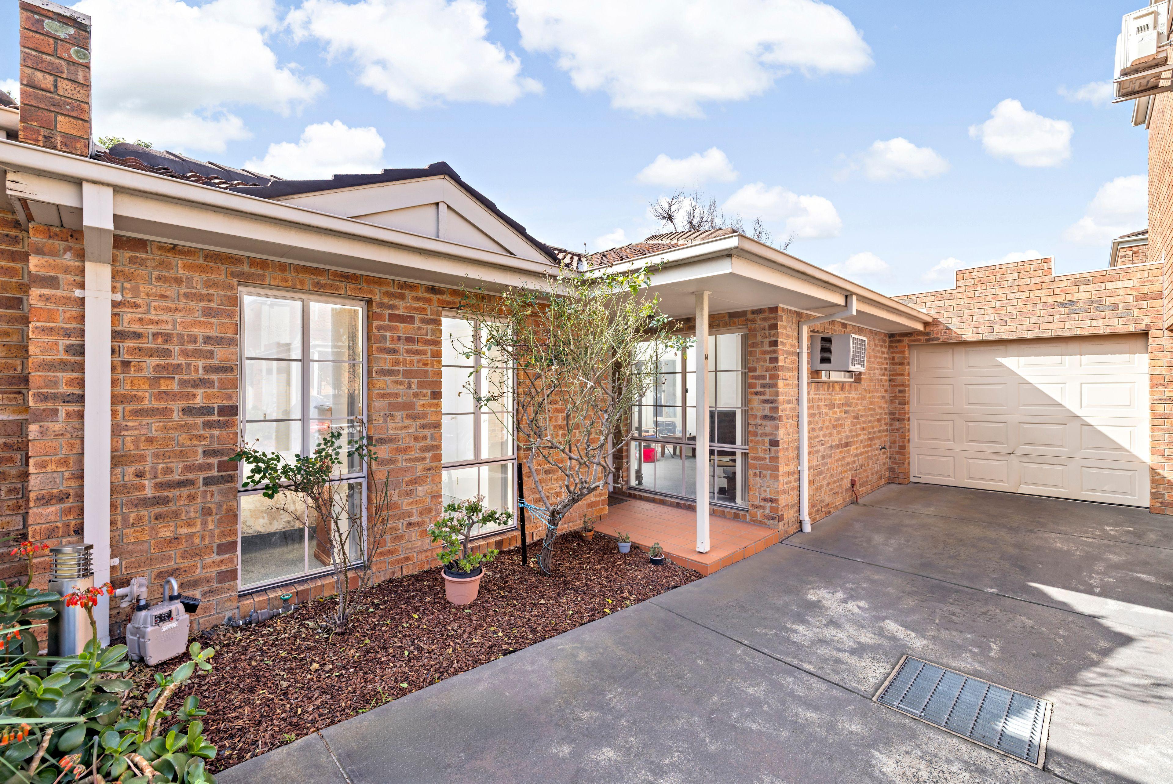 Prop-GPT: Unit: VIC Bentleigh, VIC 3204 Home For Sale