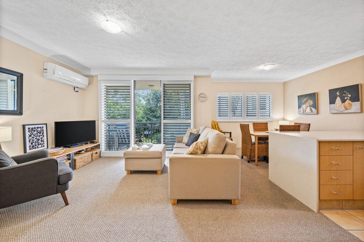 Prop-GPT: Property: QLD Mermaid Beach, QLD 4218 Queensland 4218