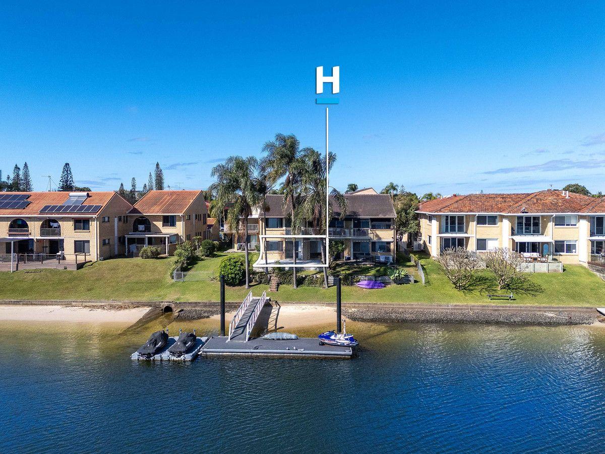 Prop-GPT: Property: QLD Mermaid Waters, QLD 4218 Queensland 4218
