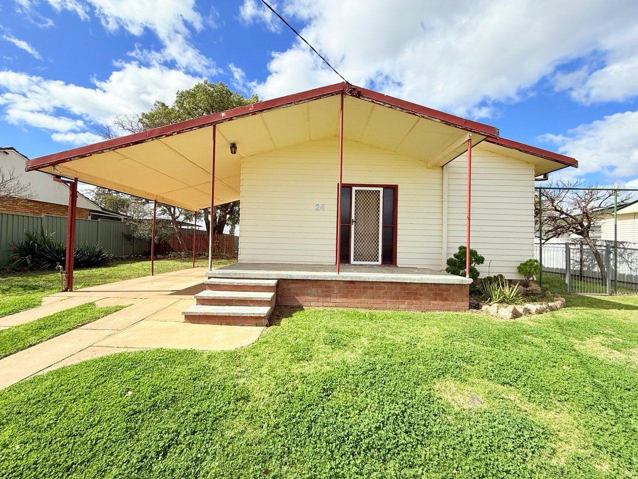 Prop-GPT: House: NSW Condobolin, NSW 2877 Home For Sale