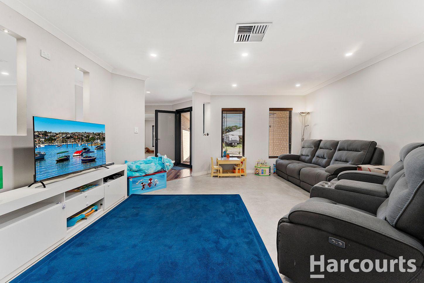 House for Sale: Halls Head, WA 6210, WA, 6210