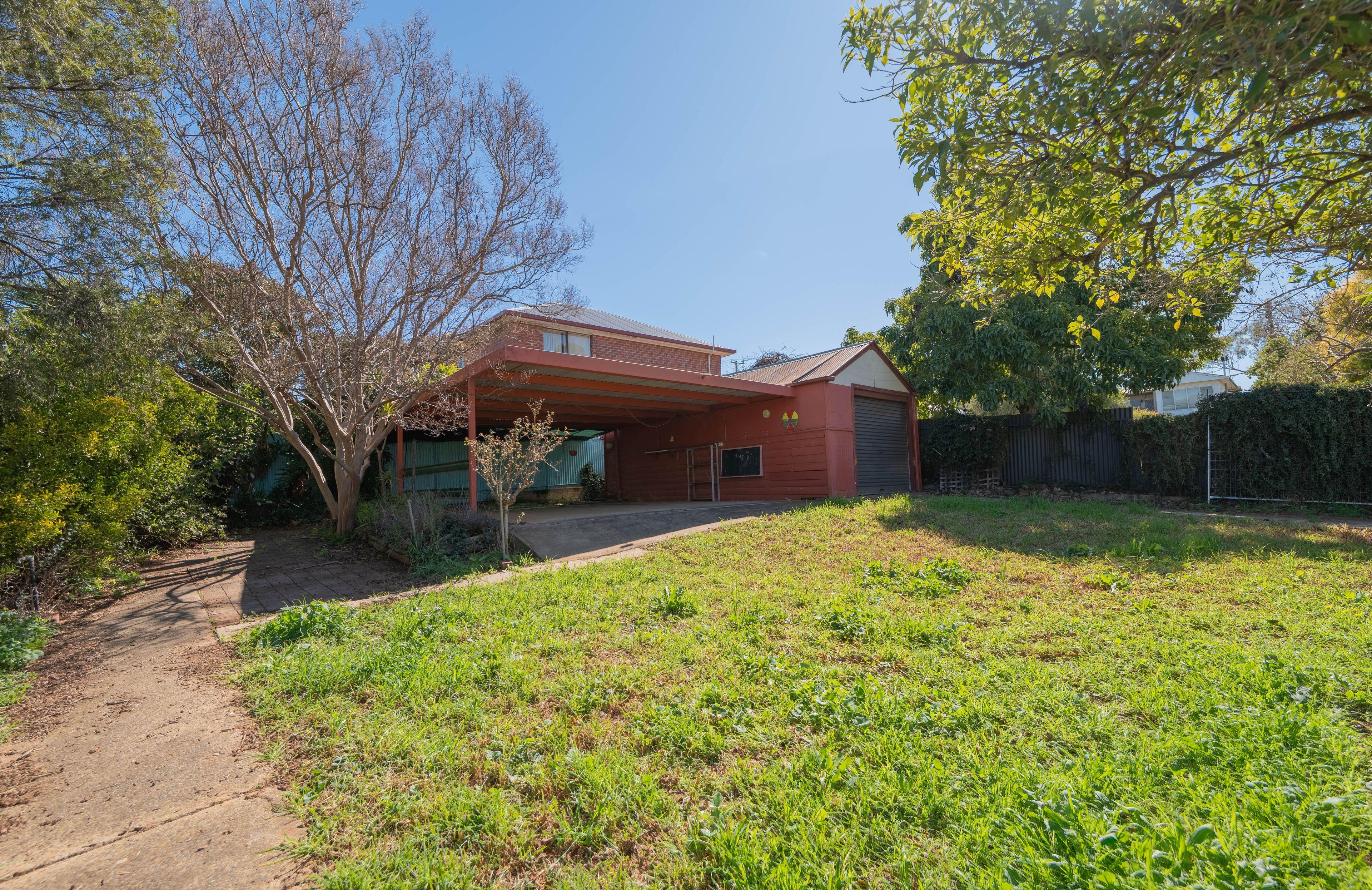House for Sale: Parkes, NSW 2870, NSW, 2870