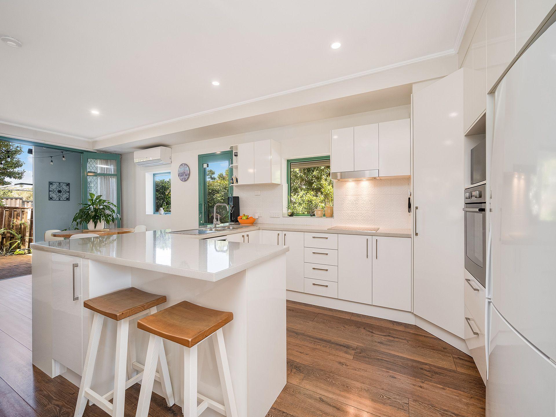 Prop-GPT: Townhouse: QLD Buderim, QLD 4556 Home For Sale
