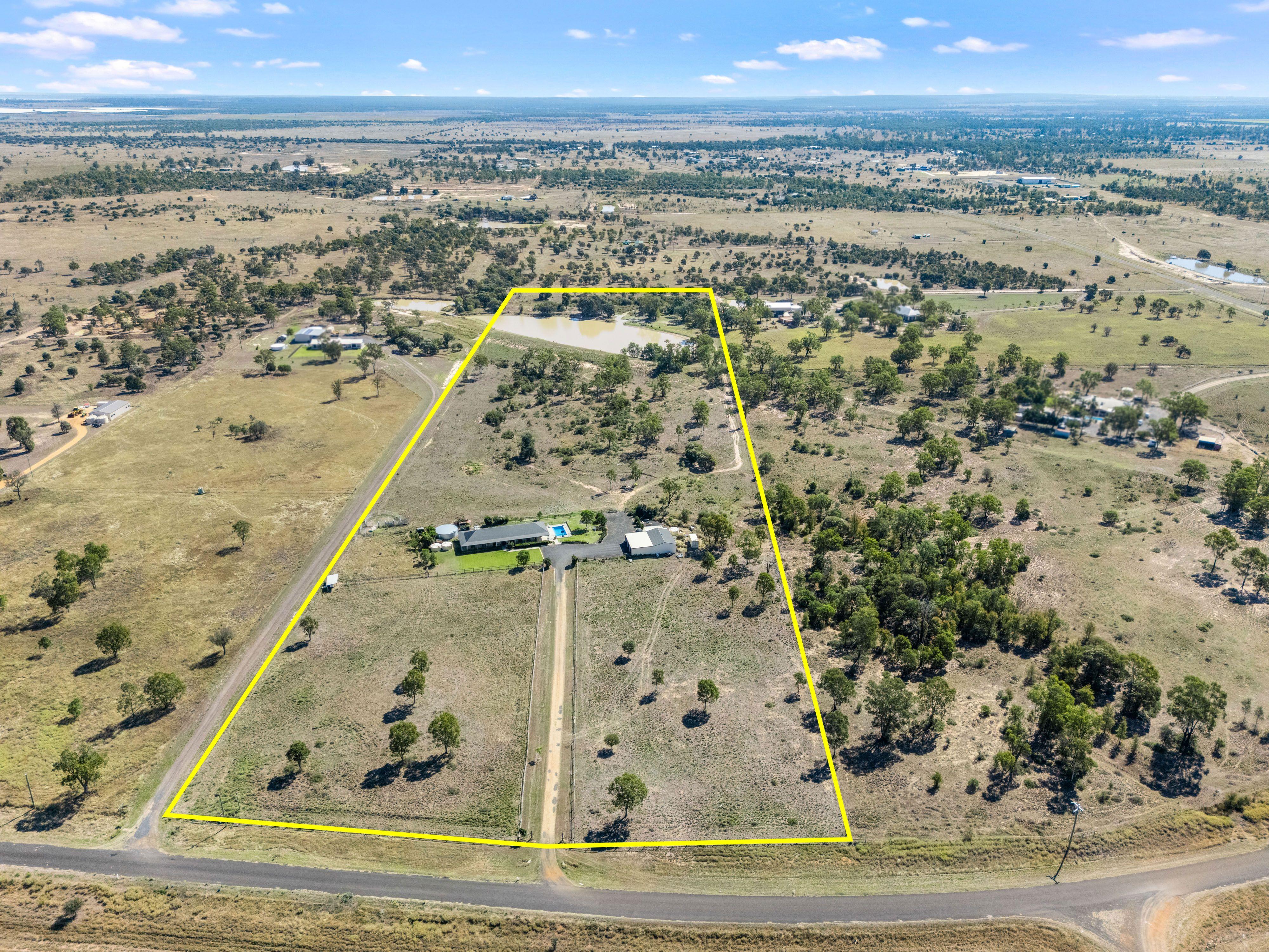 Prop-GPT: Acreage/Semi-Rural: QLD Emerald, QLD 4720 Home For Sale
