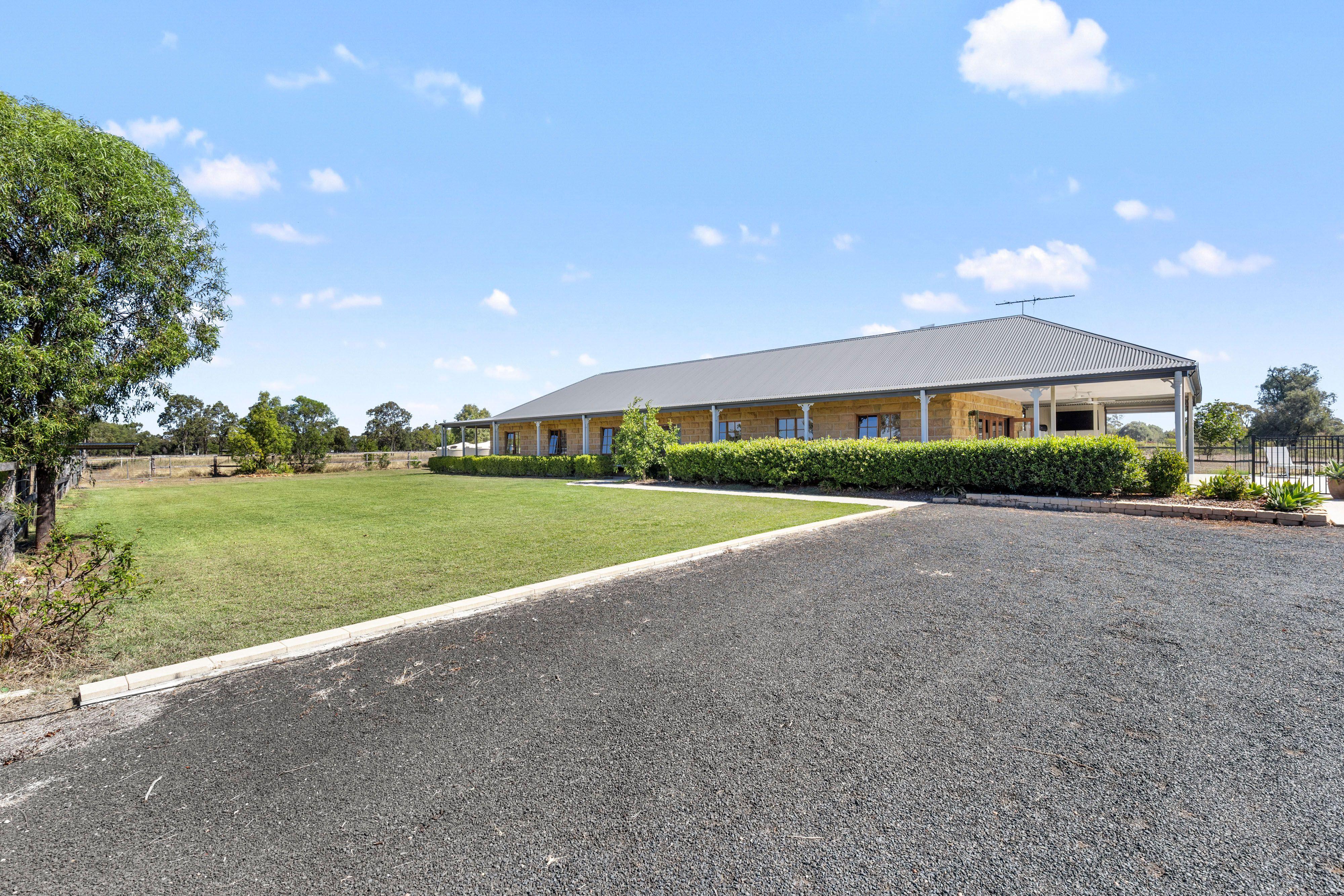 Acreage/Semi-Rural for Sale: Emerald, QLD 4720, QLD, 4720