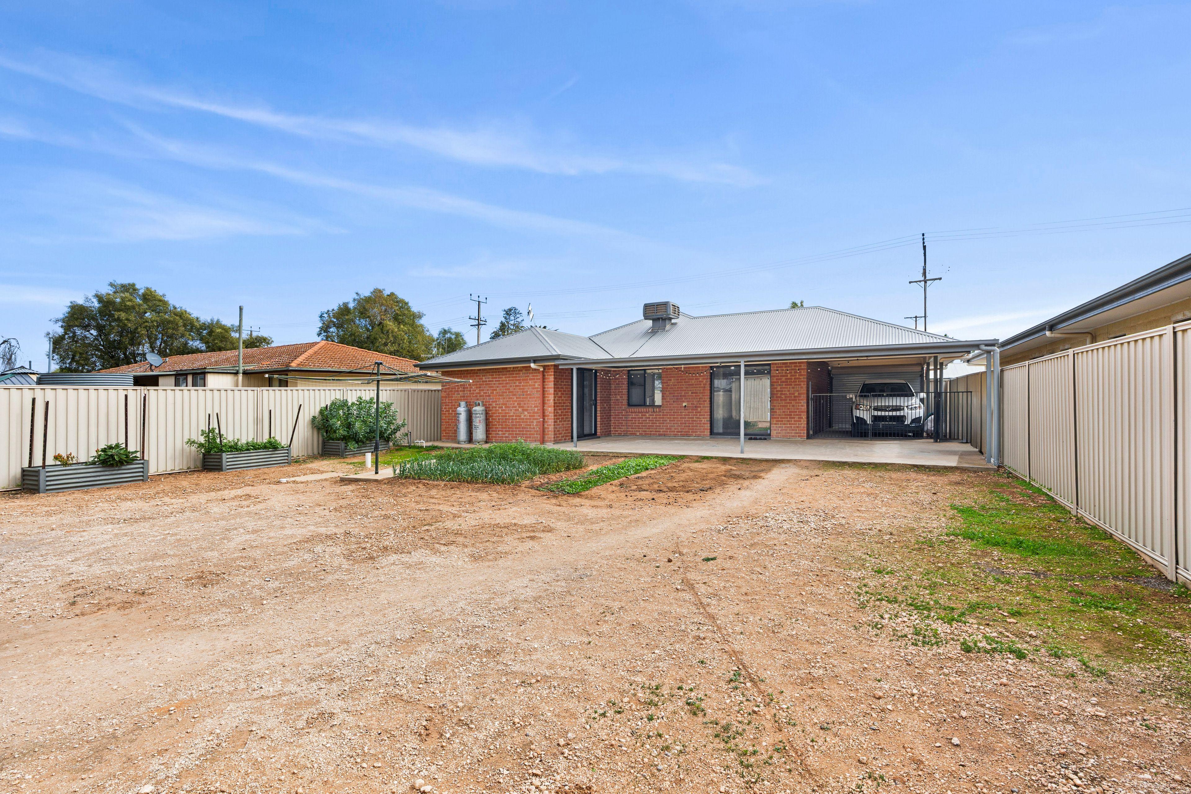 House for Sale: Renmark, SA 5341, SA, 5341