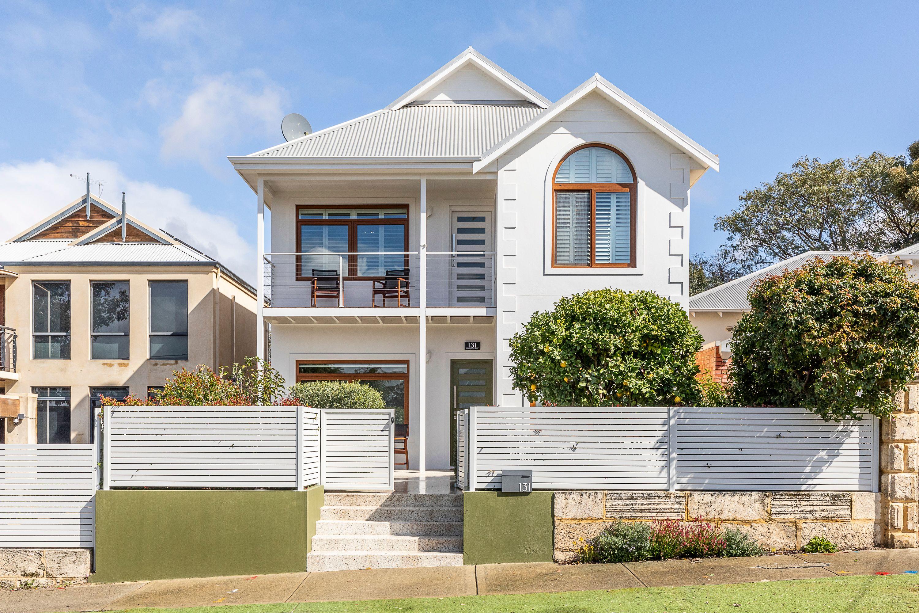 Prop-GPT: House: WA Mount Hawthorn, WA 6016 Home For Sale