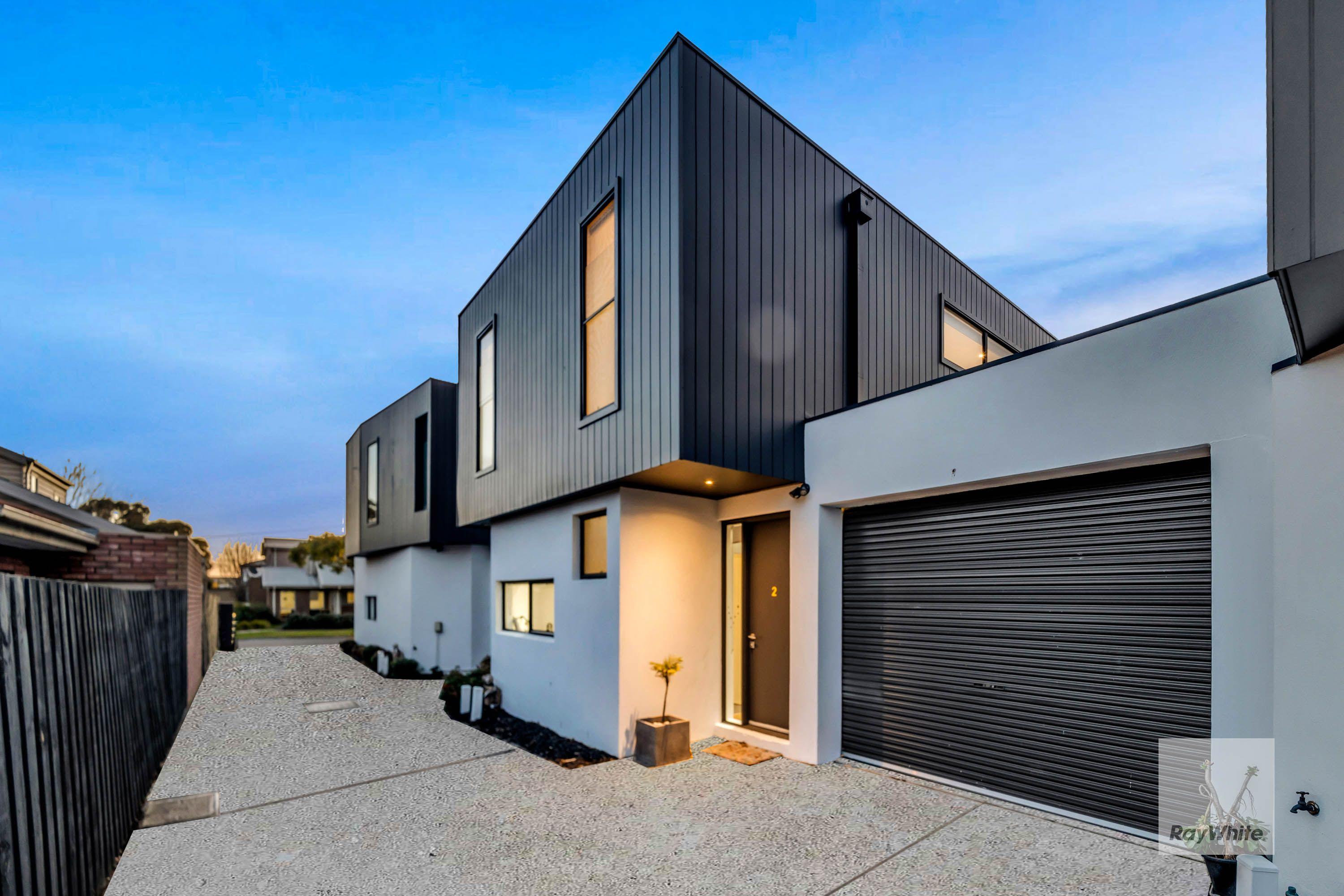 Prop-GPT: Townhouse: VIC Tullamarine, VIC 3043 Home For Sale