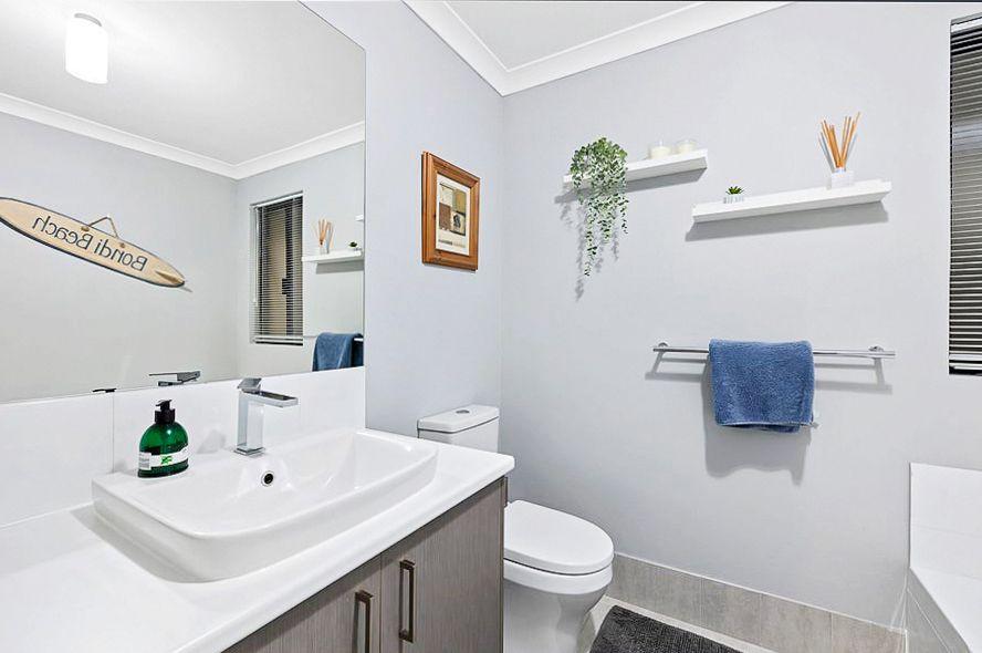 House for Sale: Piara Waters, WA 6112, WA, 6112